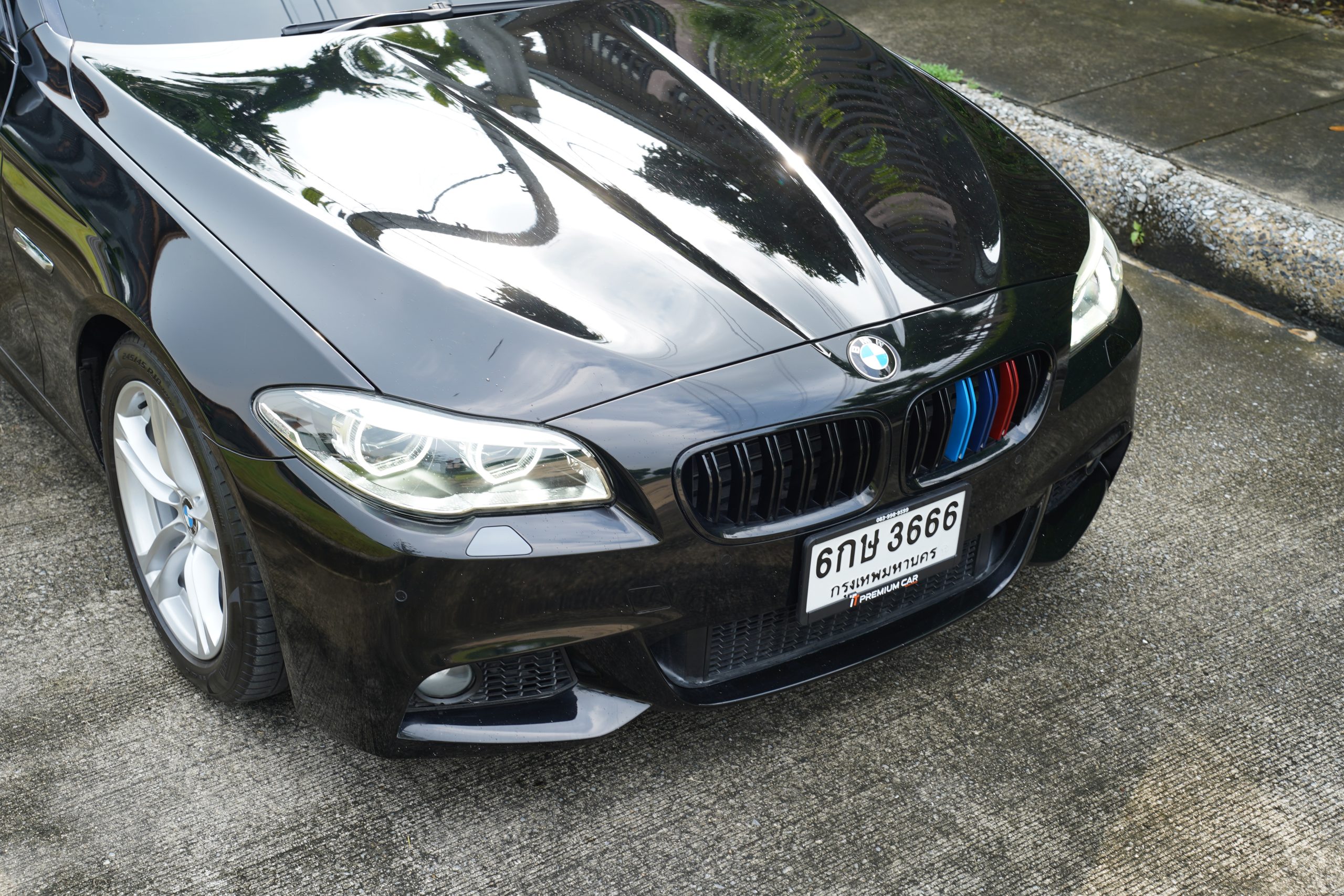 2014 BMW ActiveHybrid 5 3.0 F10 (ปี 10-16) Sedan - Image 3