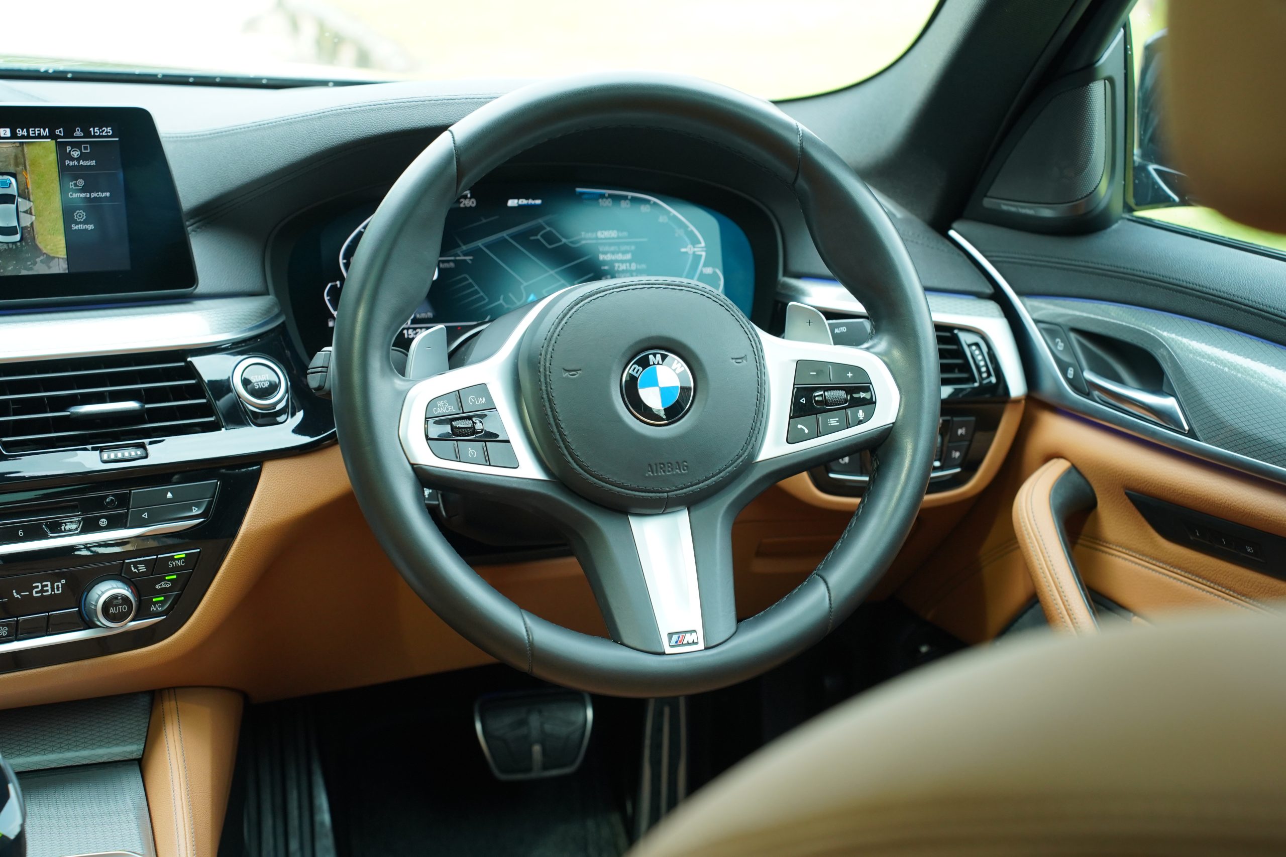 2020 BMW 530e 2.0 G30 (ปี 17-22) M Sport Sedan - Image 15