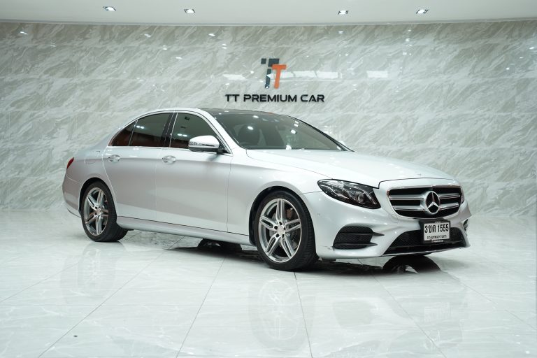 2017Mercedes-Benz E220d AMG Dynamic 2017 (W213)