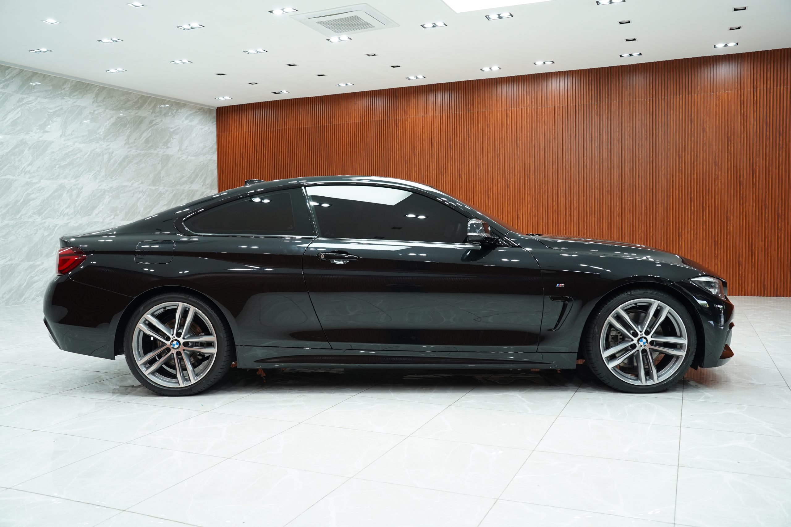 2021BMW 430i Coupe - Image 6