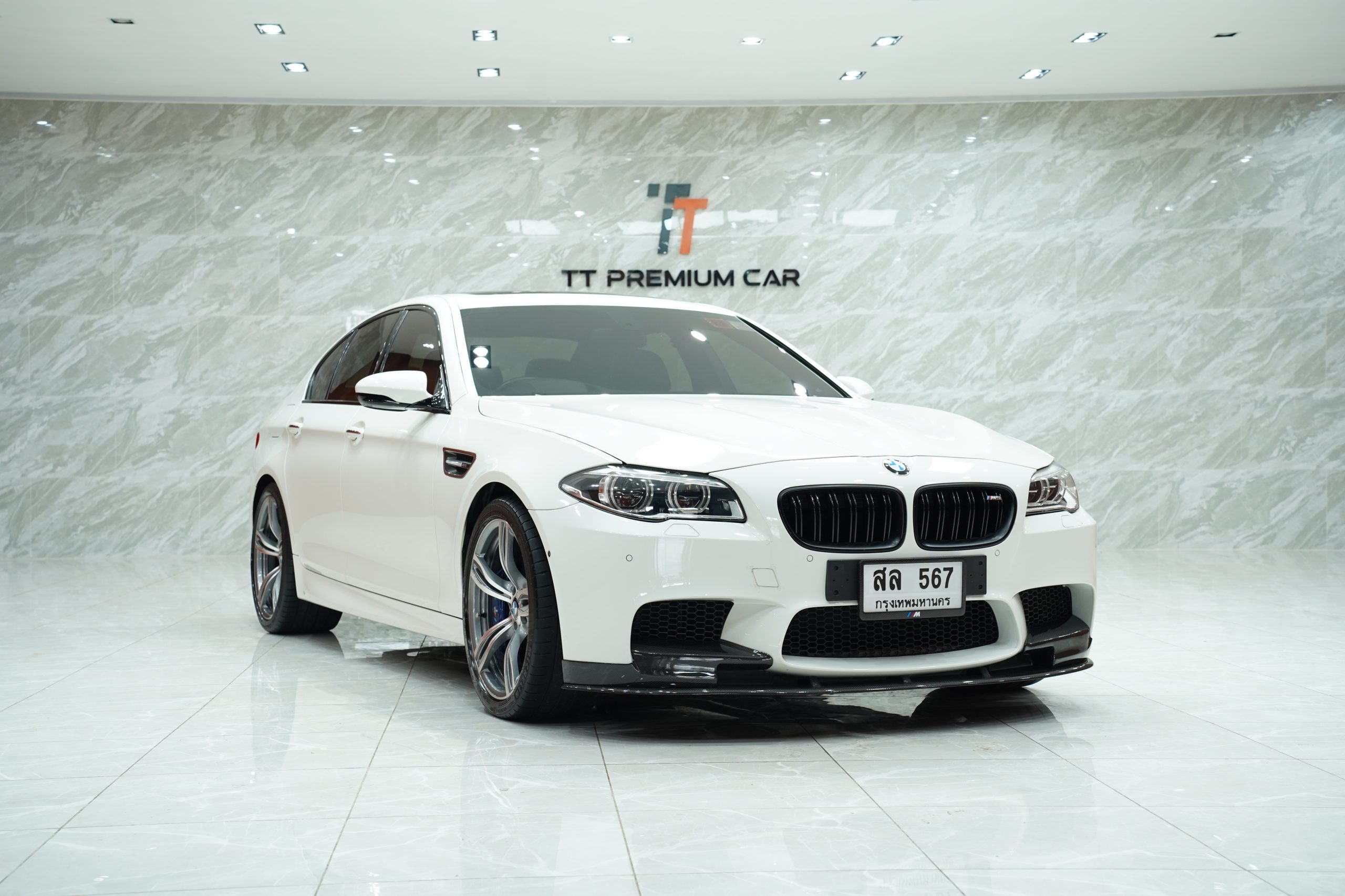 2015BMW M5 F10 LCI