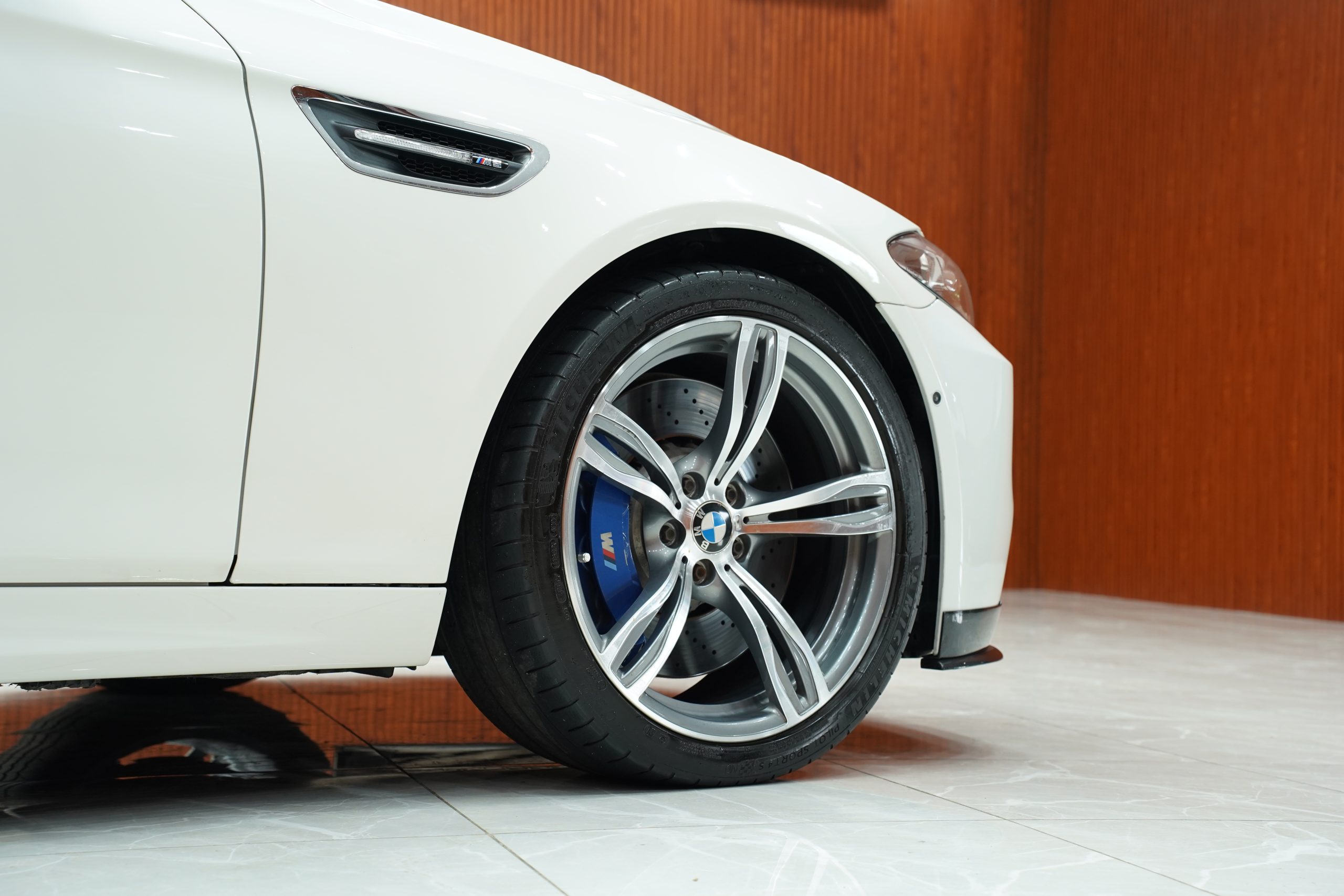 2015BMW M5 F10 LCI - Image 5