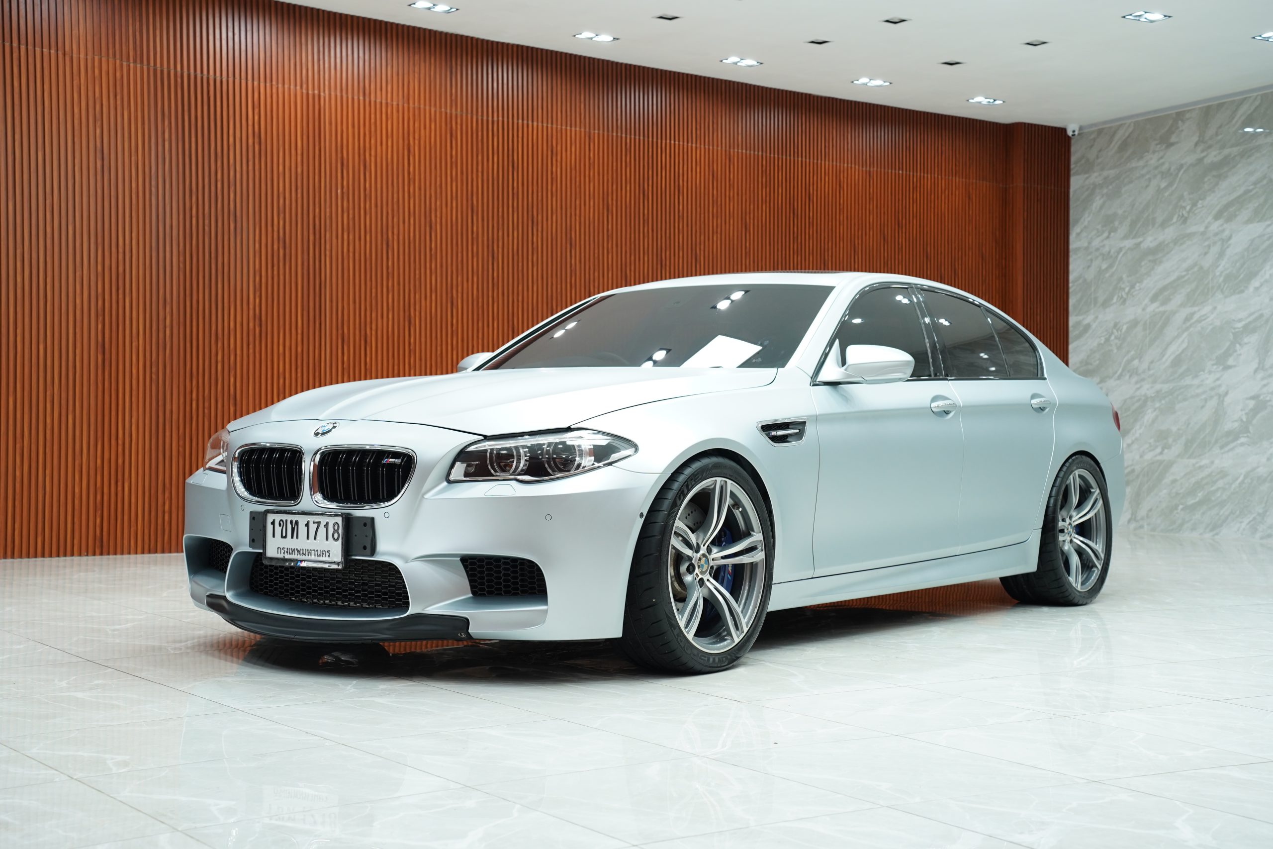 2015 BMW M5 F10 LCI - Image 4