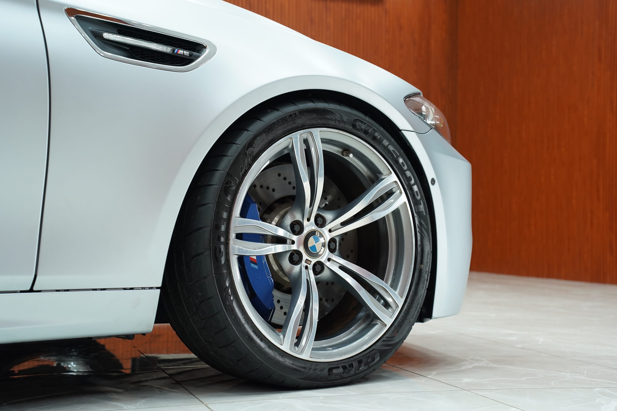 2015 BMW M5 F10 LCI - Image 5