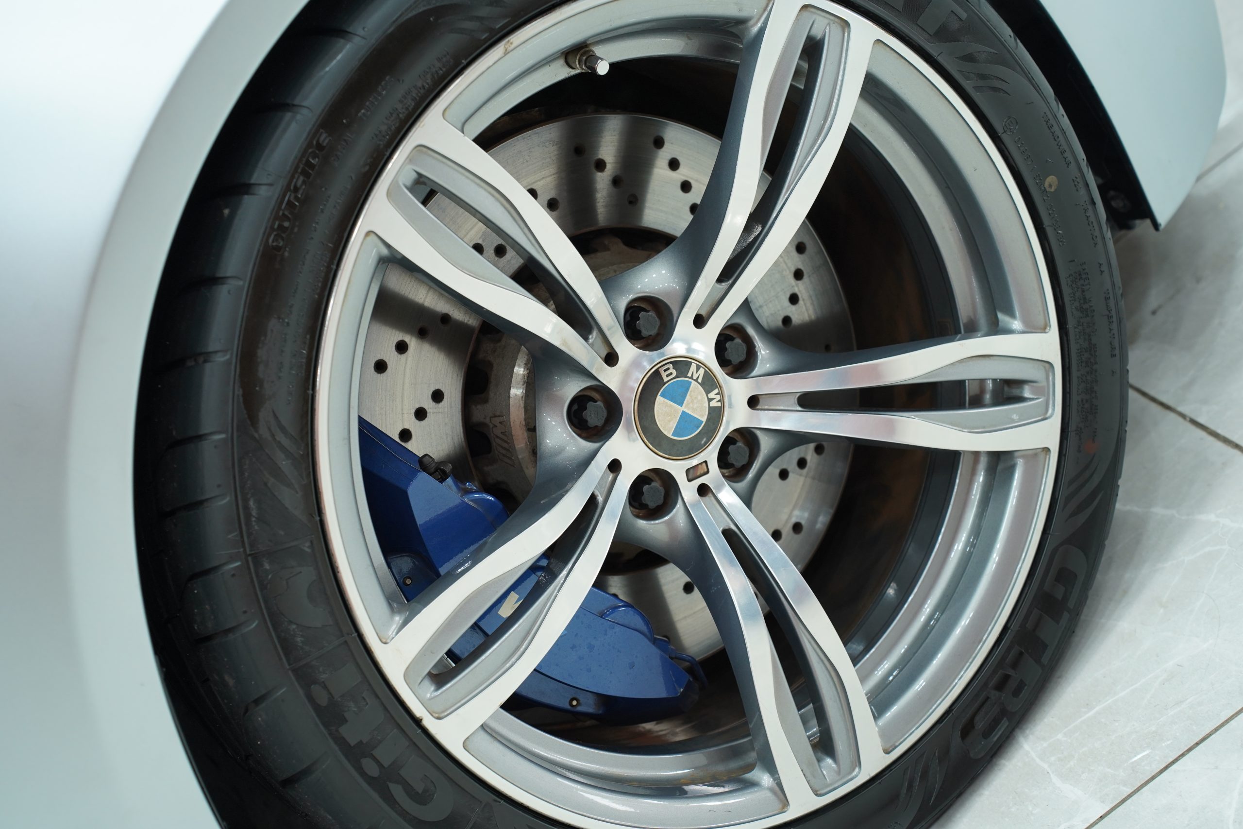2015 BMW M5 F10 LCI - Image 10