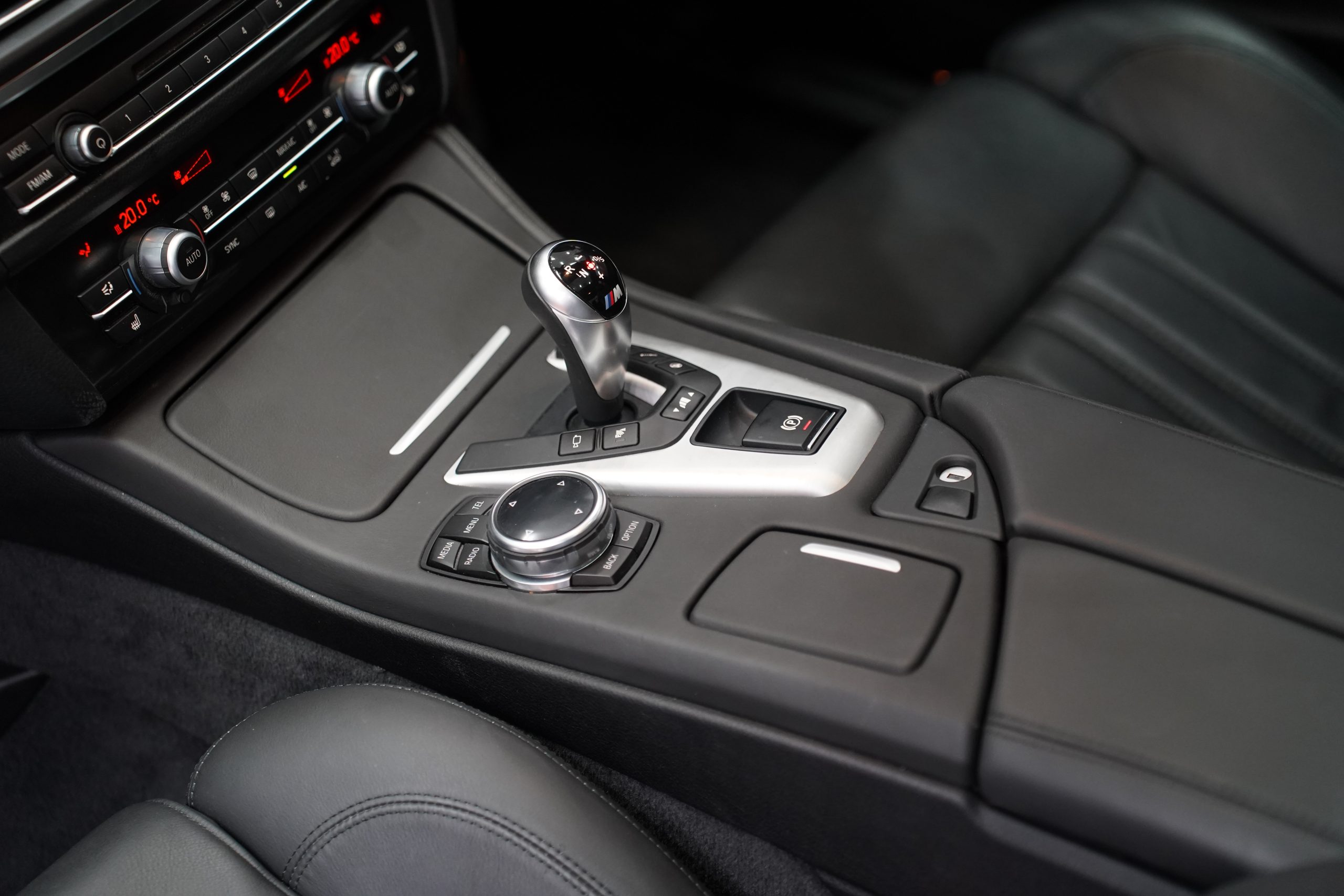 2015 BMW M5 F10 LCI - Image 15