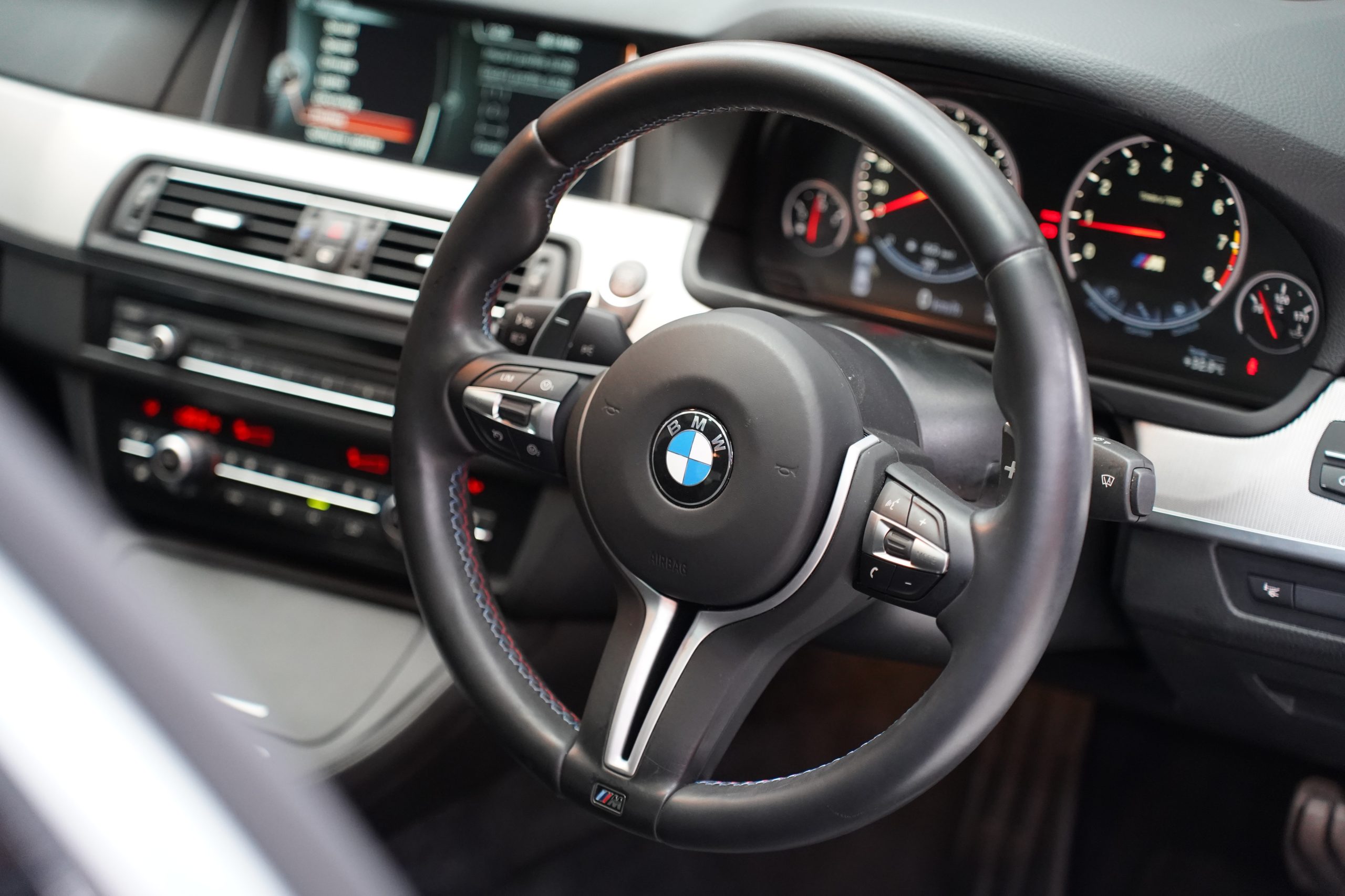 2015 BMW M5 F10 LCI - Image 19