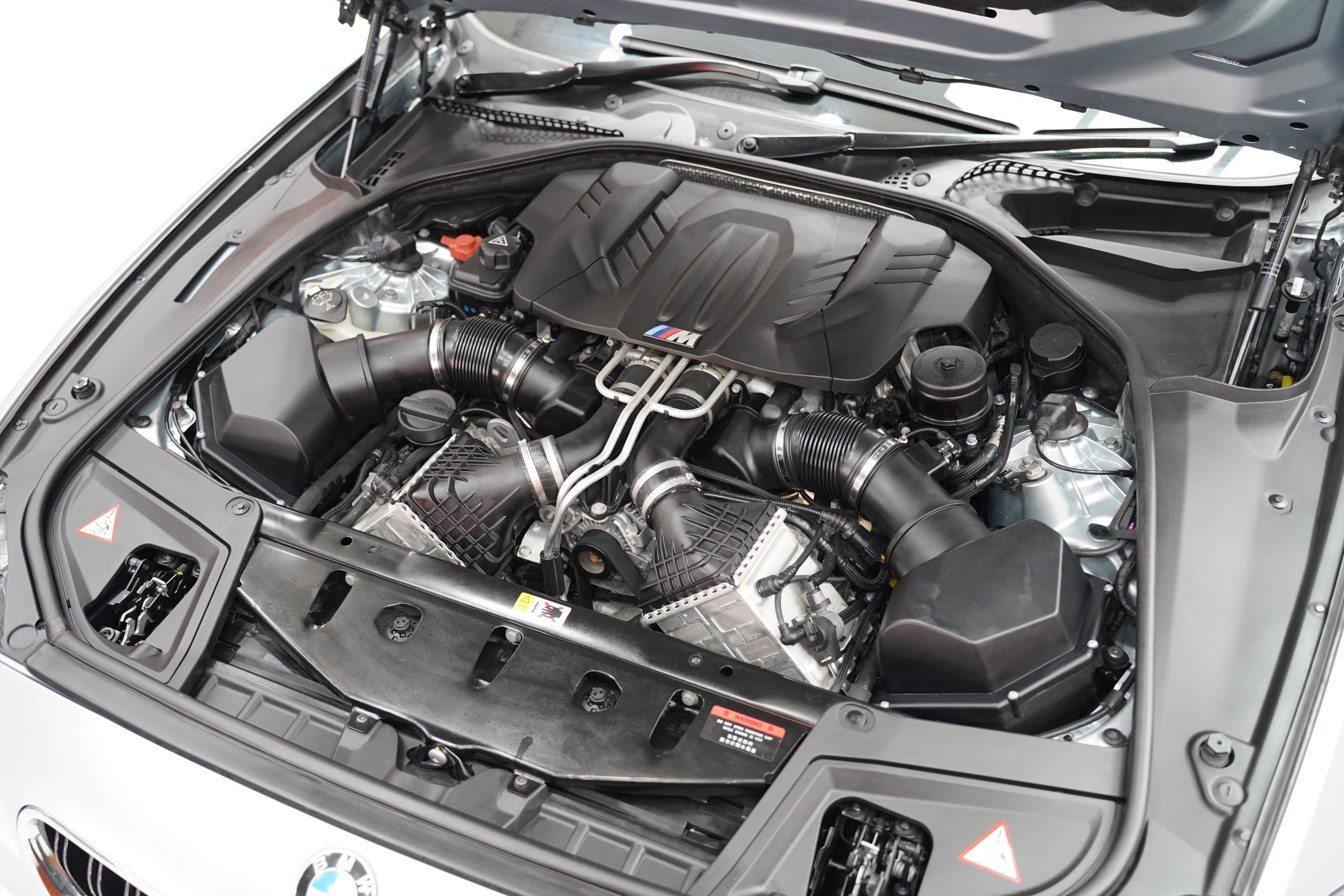 2015 BMW M5 F10 LCI - Image 24