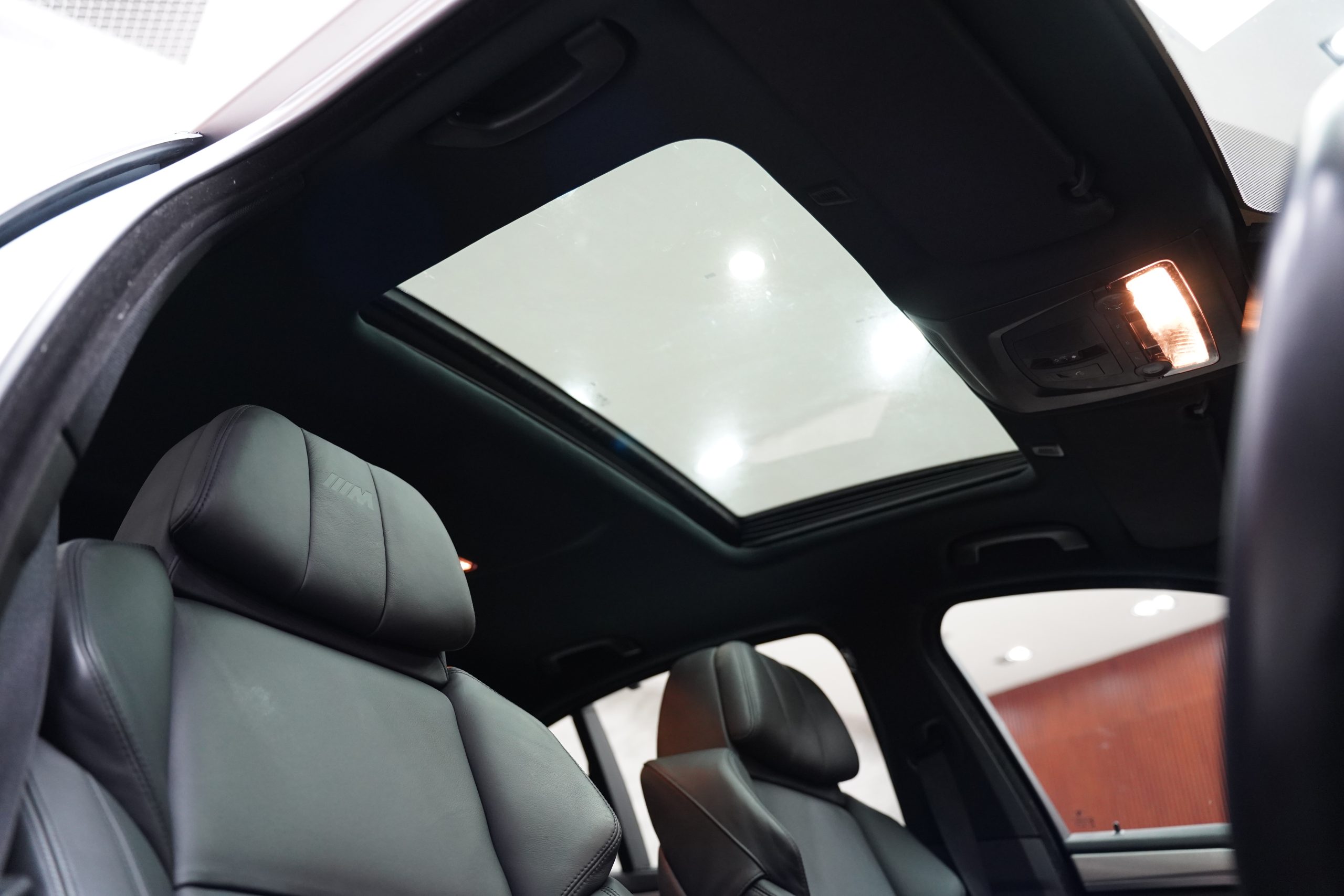 2015 BMW M5 F10 LCI - Image 28