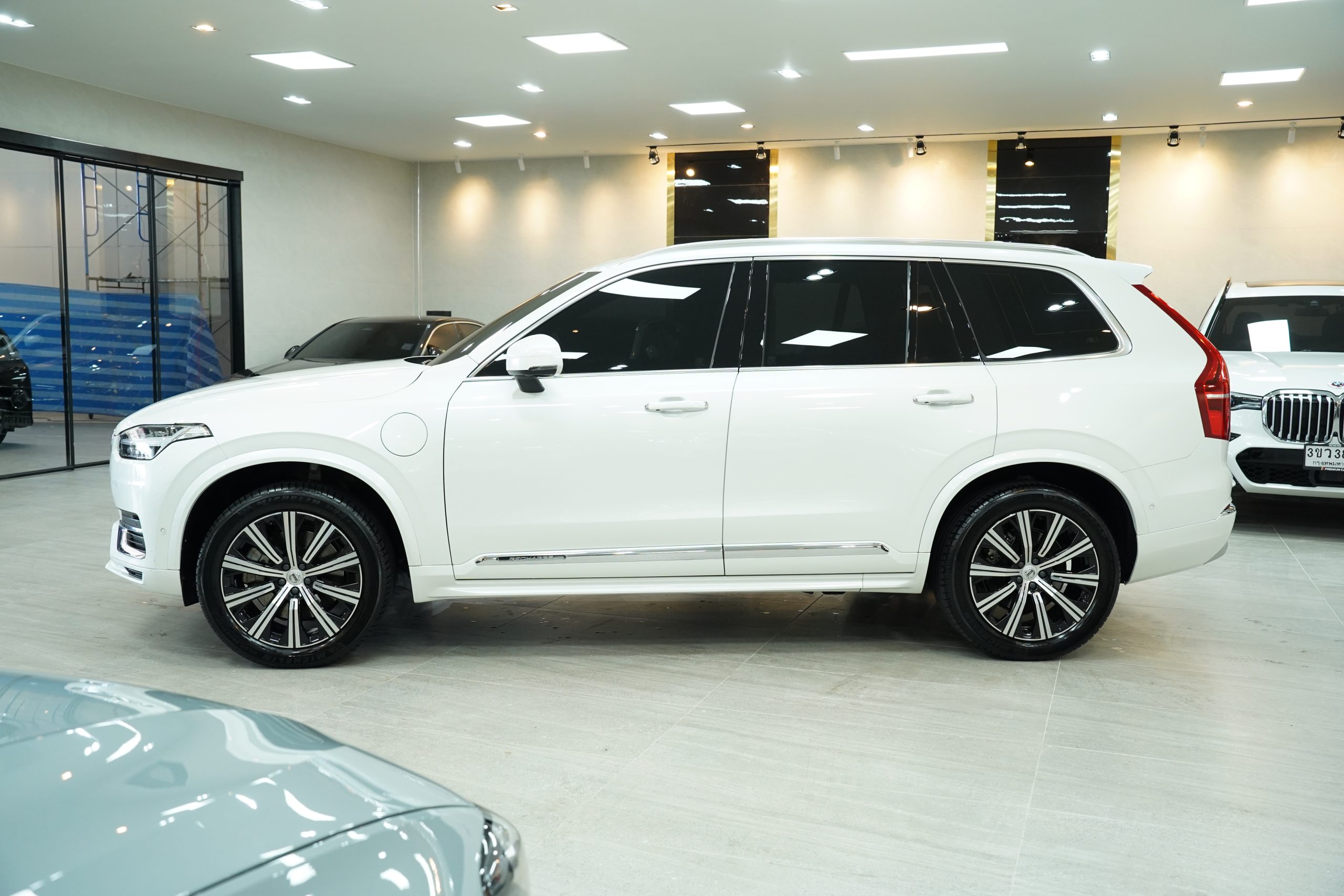 2022 Volvo XC90 2.0 (ปี 16-26) Recharge T8 Inscription AWD SUV - Image 5