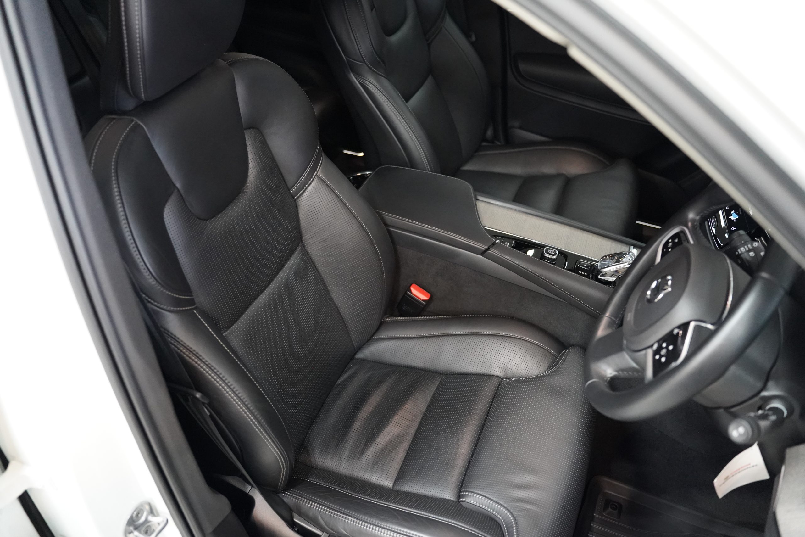 2022 Volvo XC90 2.0 (ปี 16-26) Recharge T8 Inscription AWD SUV - Image 23