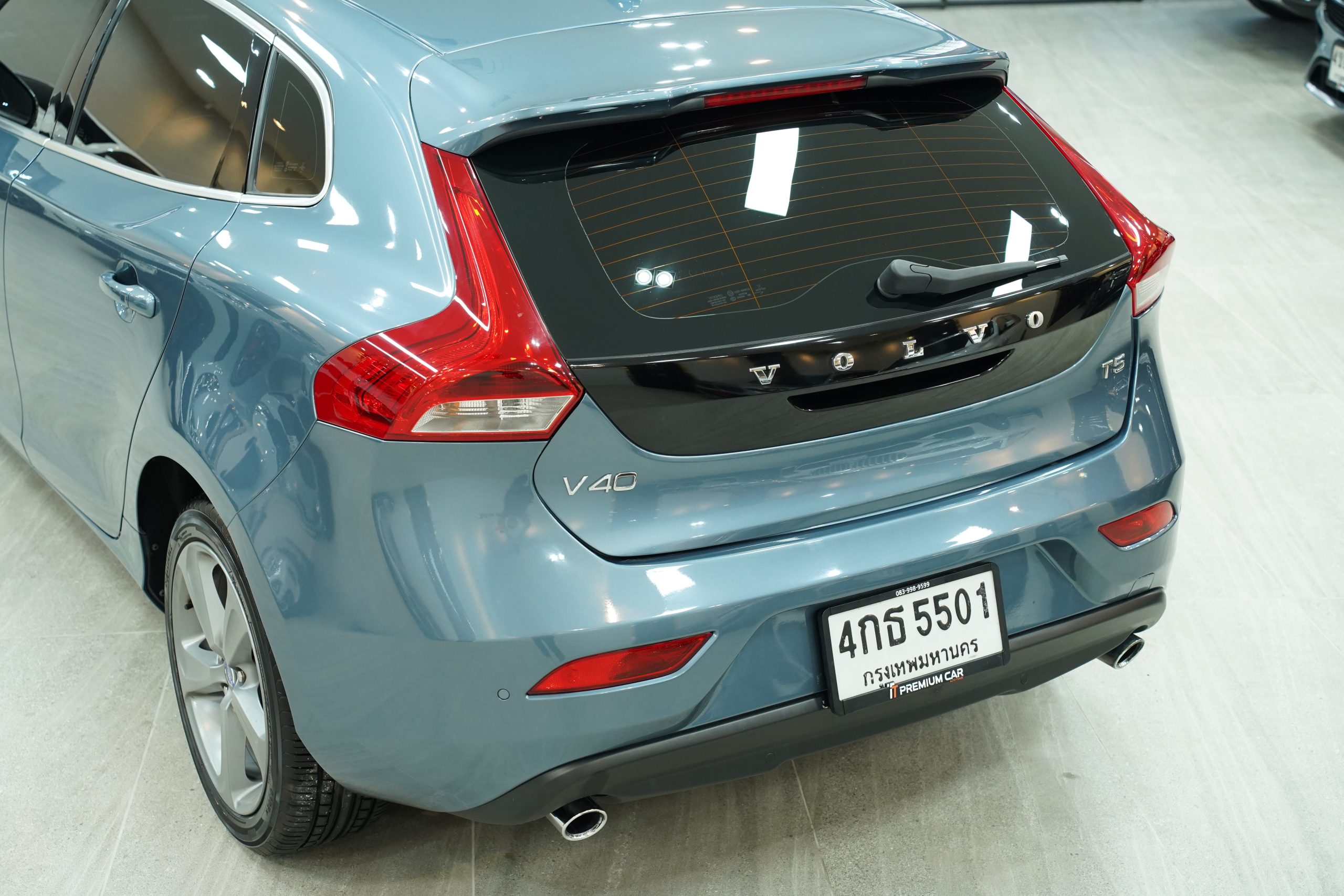 2015 Volvo V40 2.0 (ปี 13-16) T5 R-Limited Wagon - Image 7