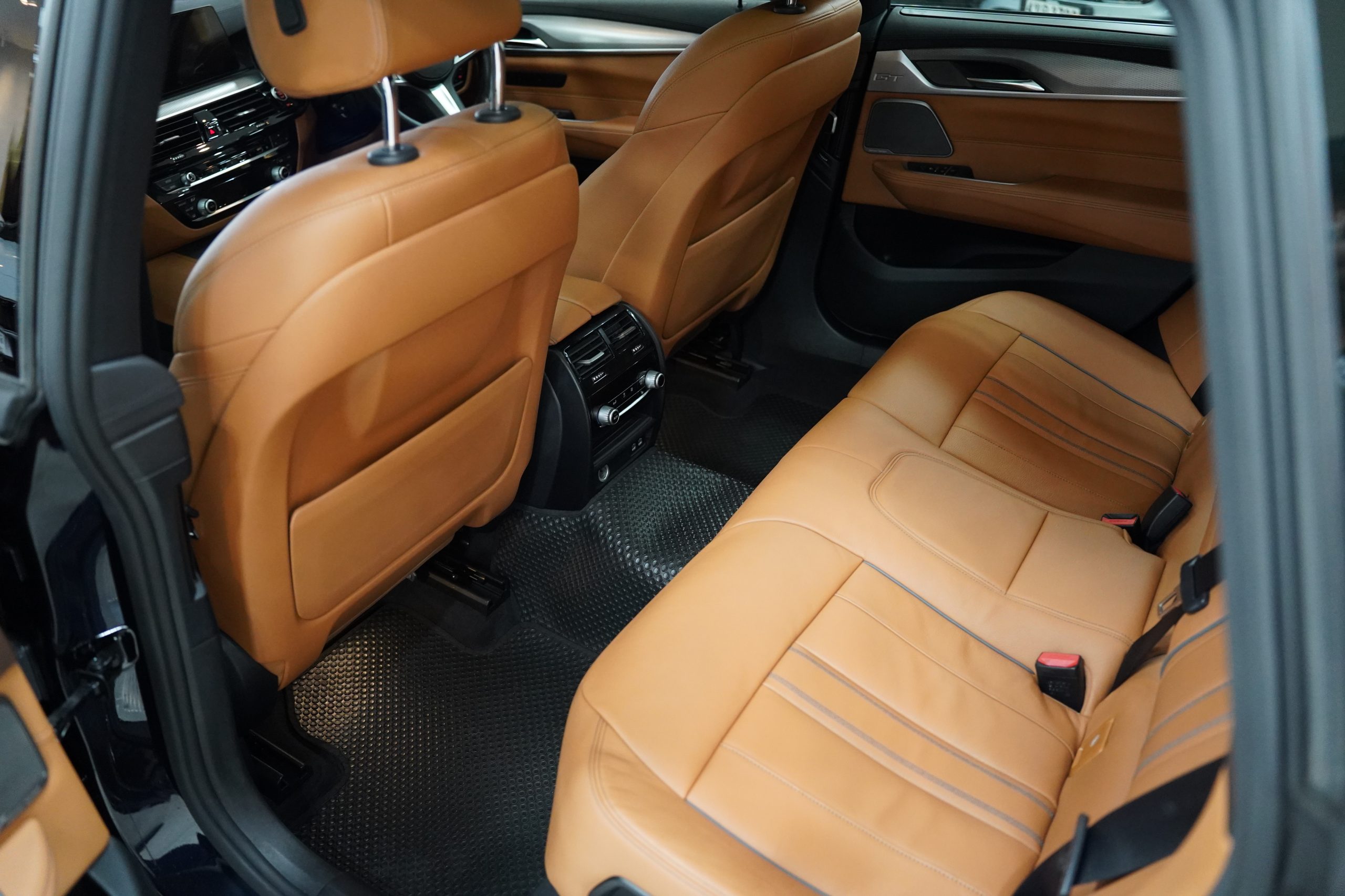 2021 BMW 630i 2.0 G32 (ปี 17-22) Gran Turismo M Sport Hatchback - Image 12