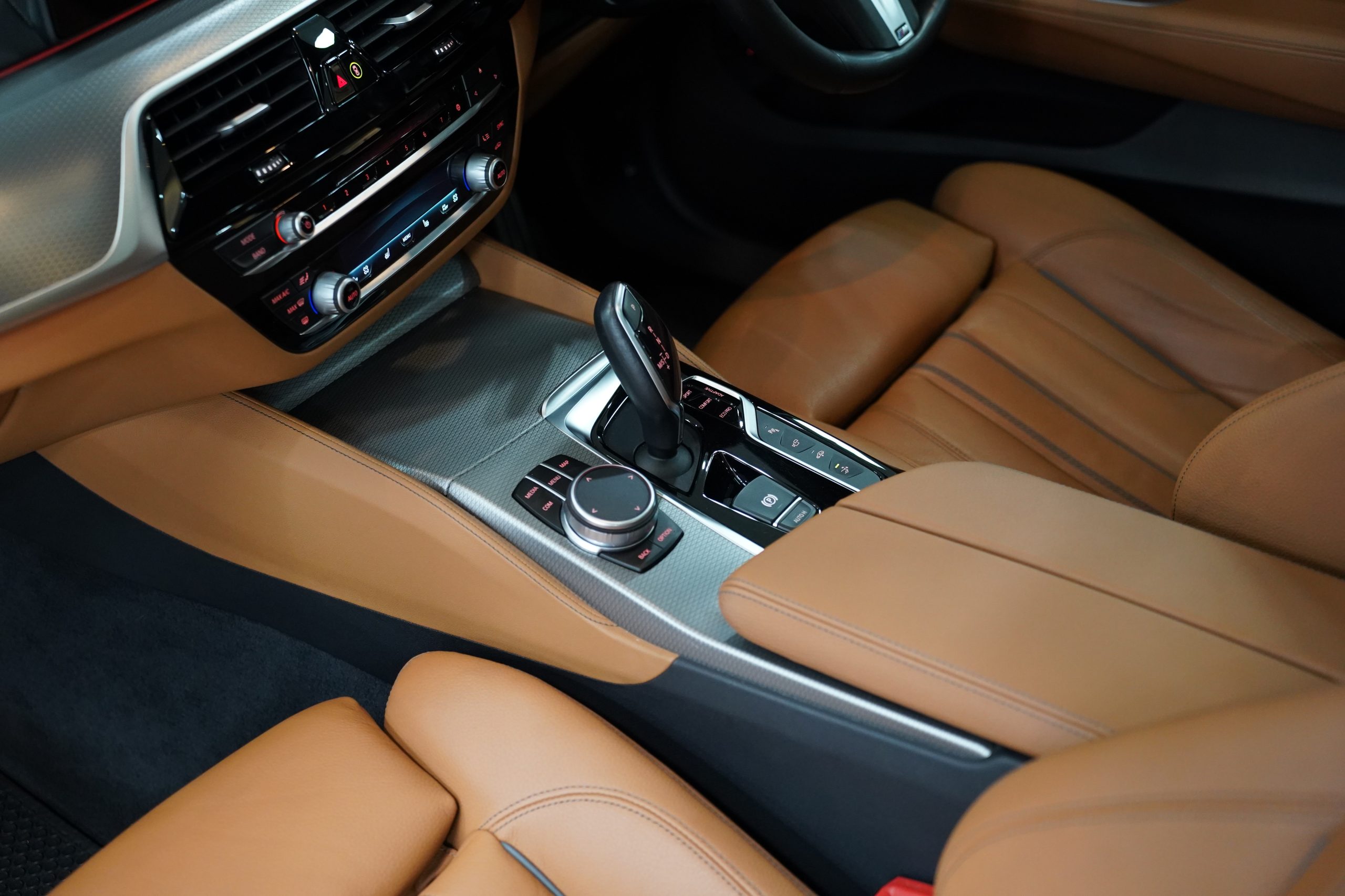 2021 BMW 630i 2.0 G32 (ปี 17-22) Gran Turismo M Sport Hatchback - Image 14