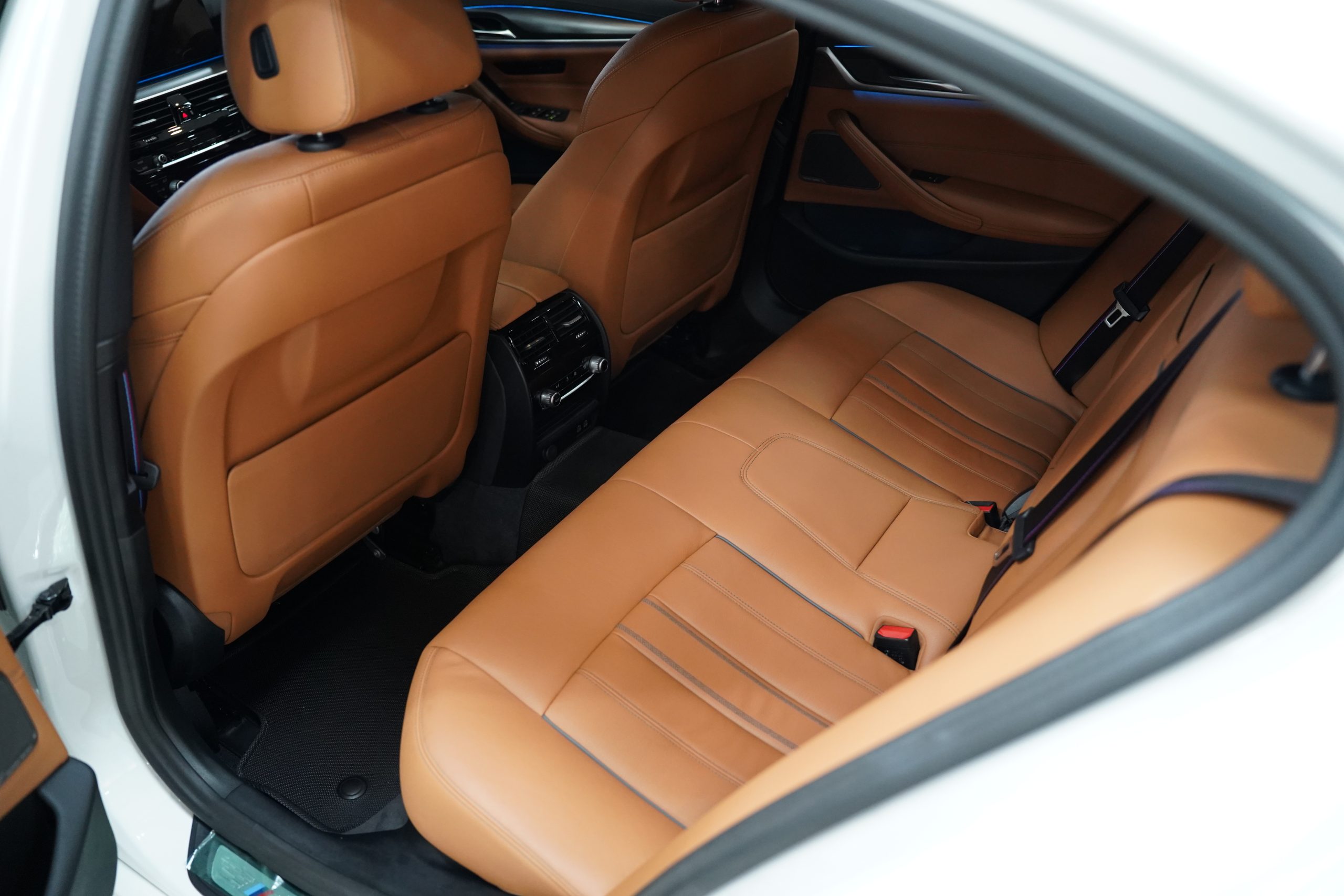 2023 BMW 530e 2.0 G30 (ปี 17-22) M Sport Sedan - Image 12