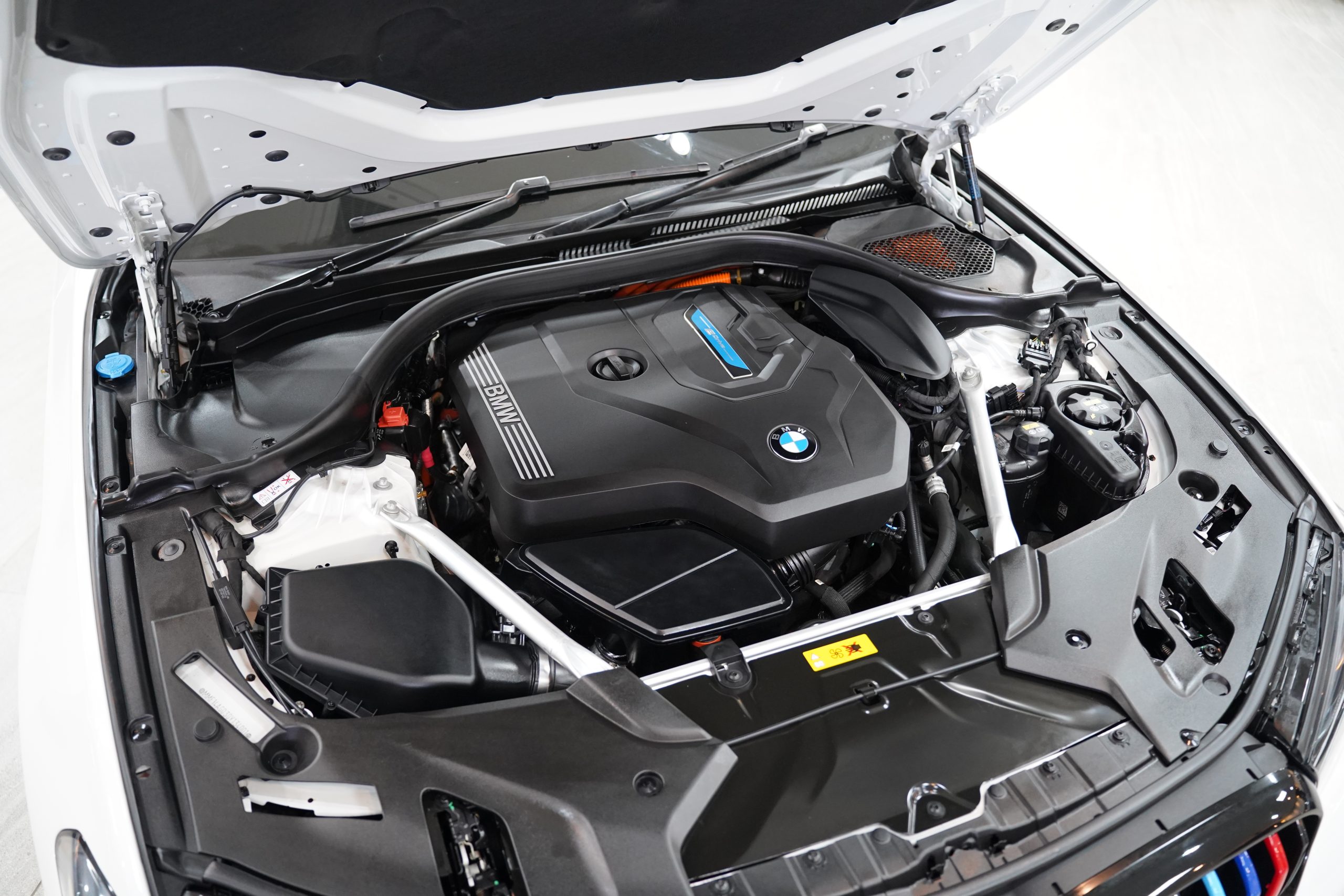 2023 BMW 530e 2.0 G30 (ปี 17-22) M Sport Sedan - Image 18