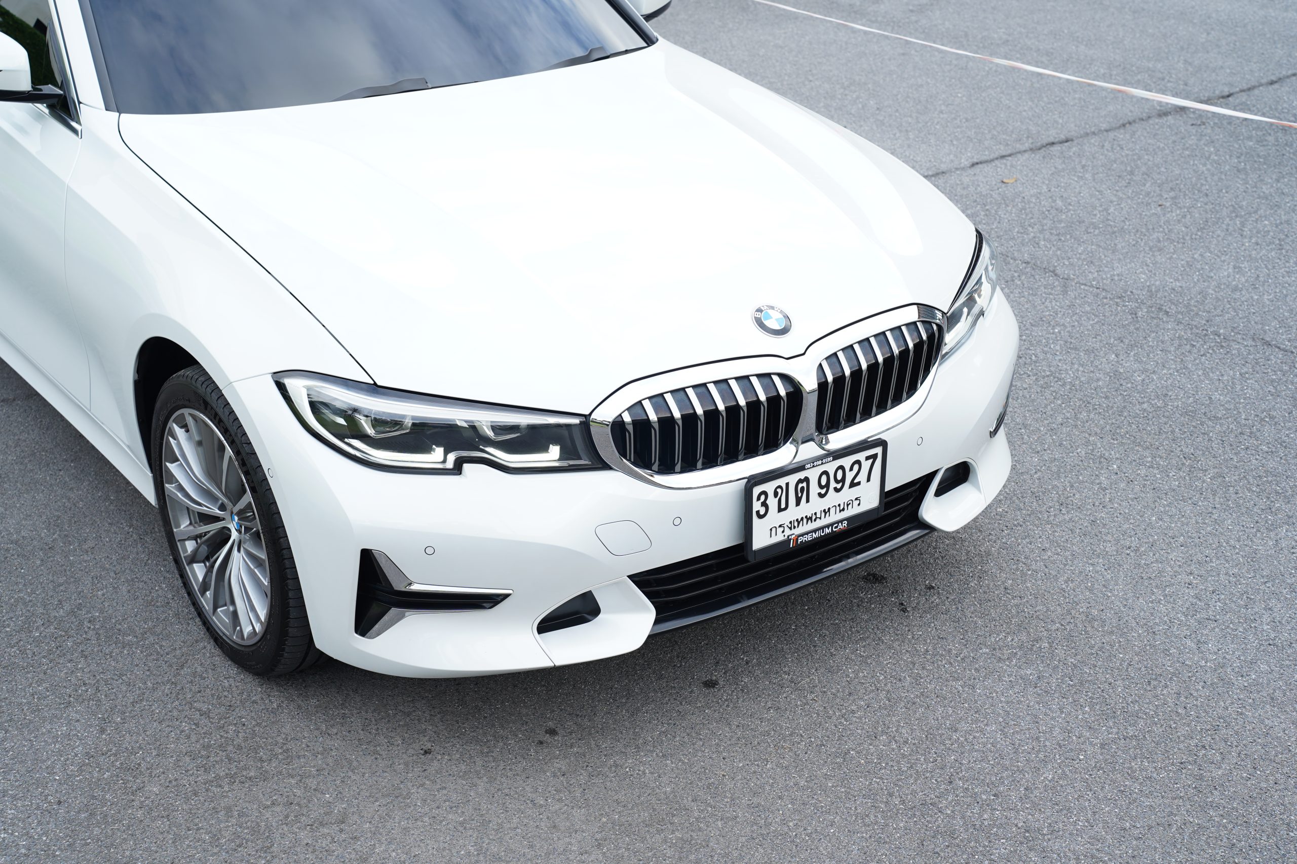 2022 BMW 320Li 2.0 G28 (ปี 21-26) Luxury Sedan - Image 3