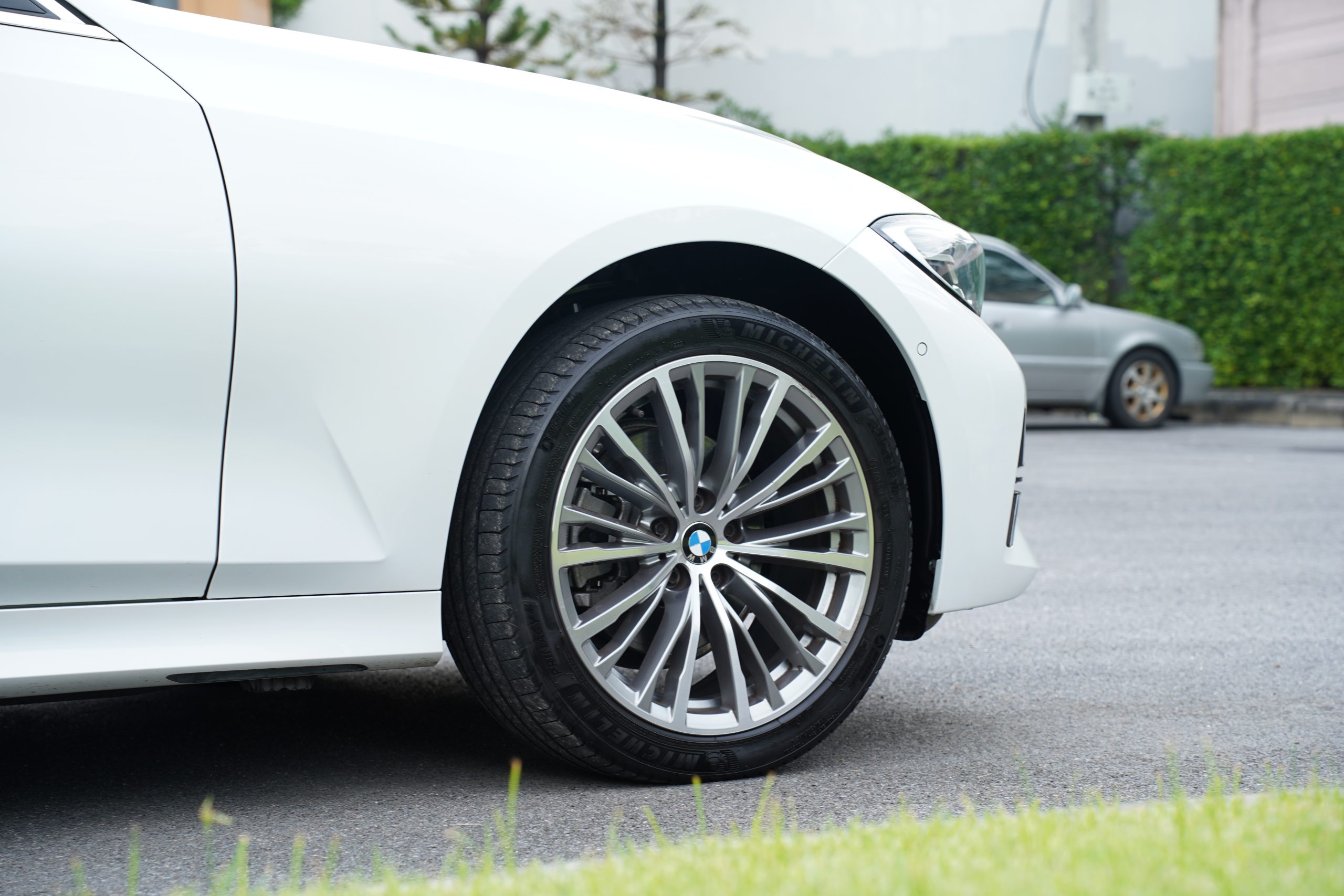 2022 BMW 320Li 2.0 G28 (ปี 21-26) Luxury Sedan - Image 11