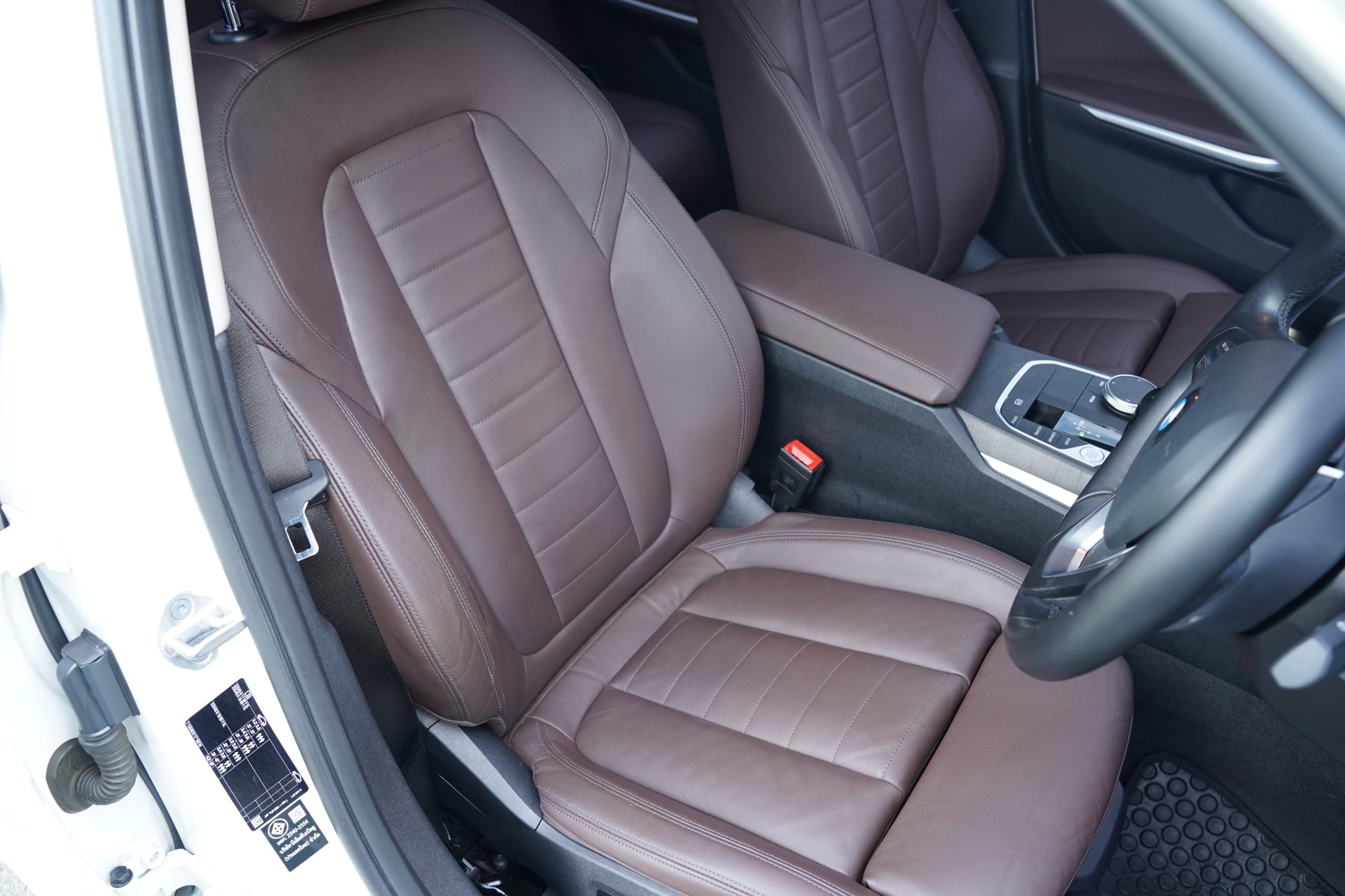 2022 BMW 320Li 2.0 G28 (ปี 21-26) Luxury Sedan - Image 12