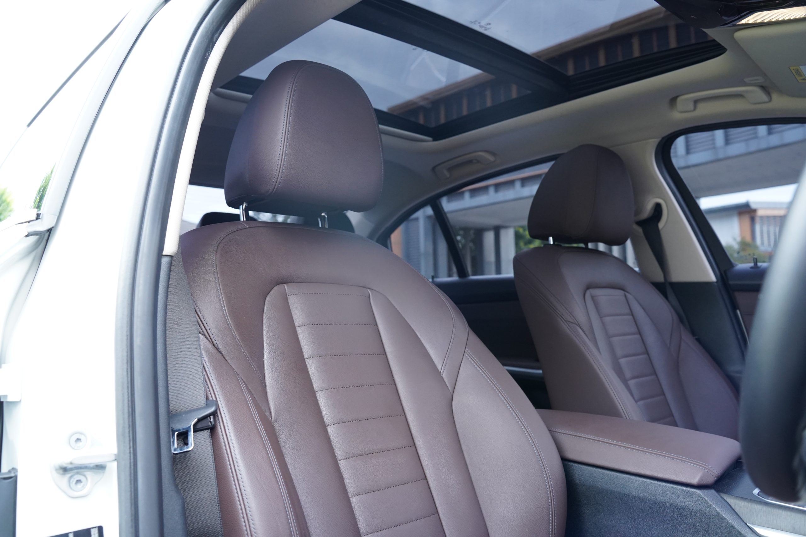 2022 BMW 320Li 2.0 G28 (ปี 21-26) Luxury Sedan - Image 13