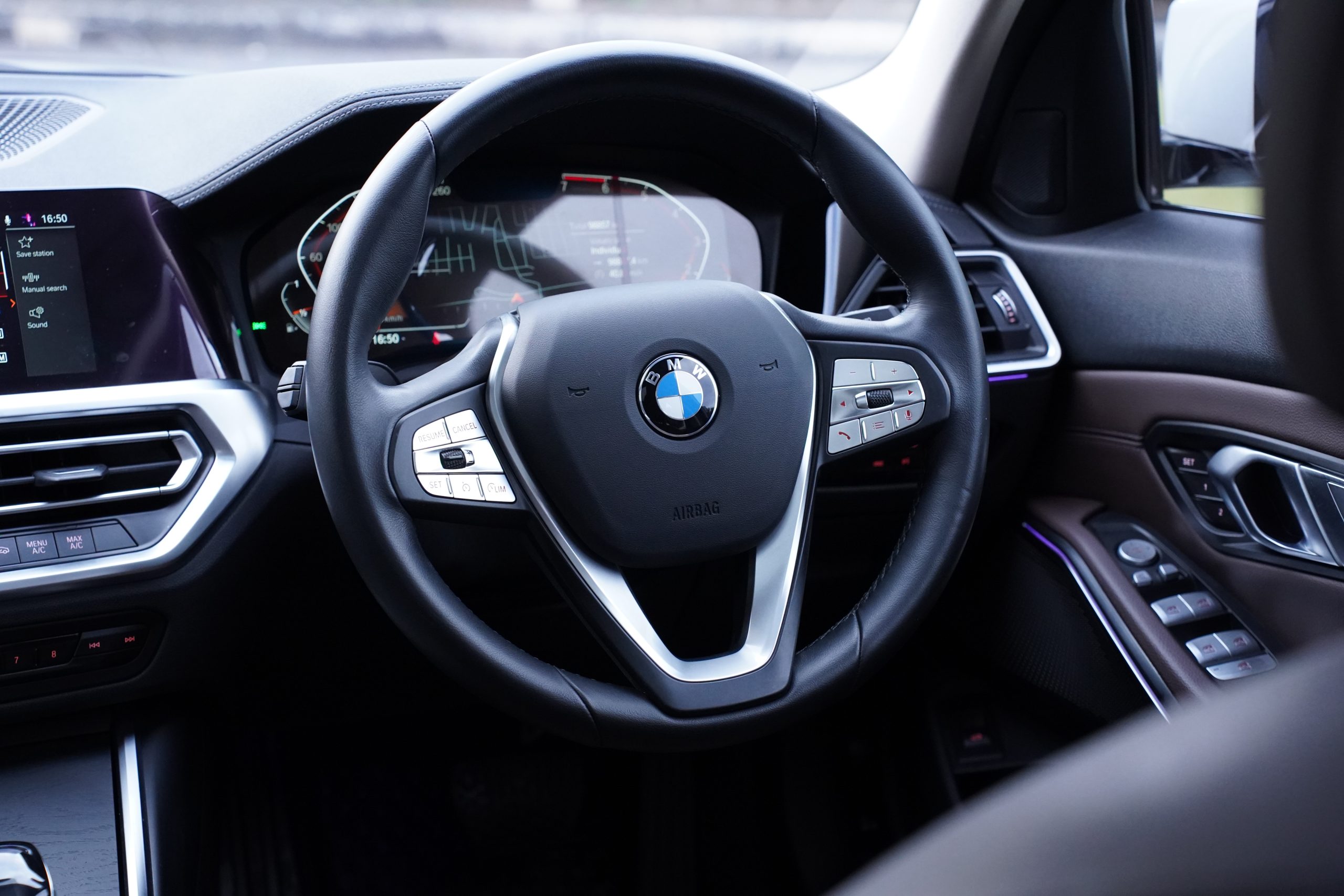 2022 BMW 320Li 2.0 G28 (ปี 21-26) Luxury Sedan - Image 21
