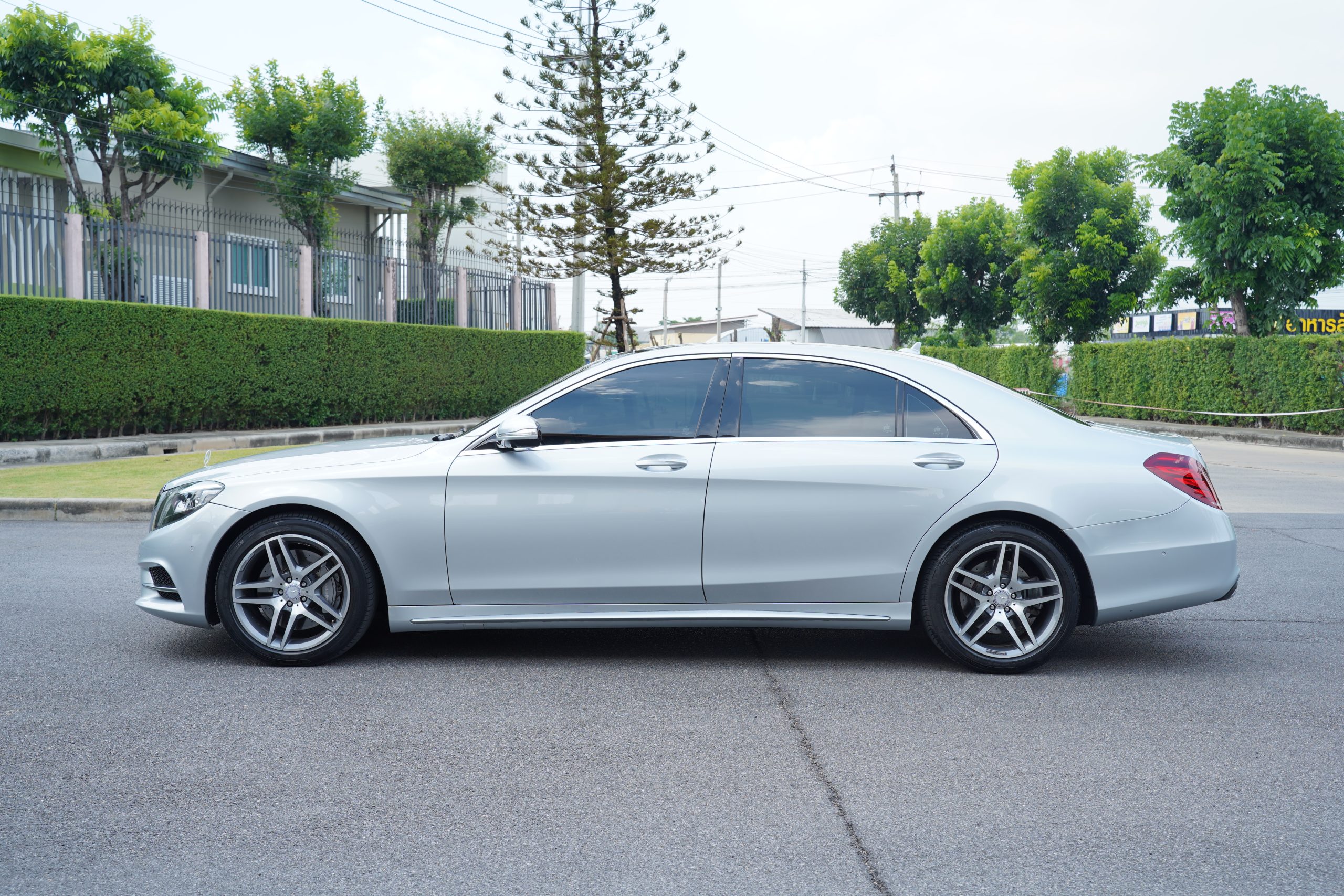 2014 Mercedes-Benz S300 2.1 W222 (ปี 13-21) BlueTEC Hybrid Sedan - Image 5