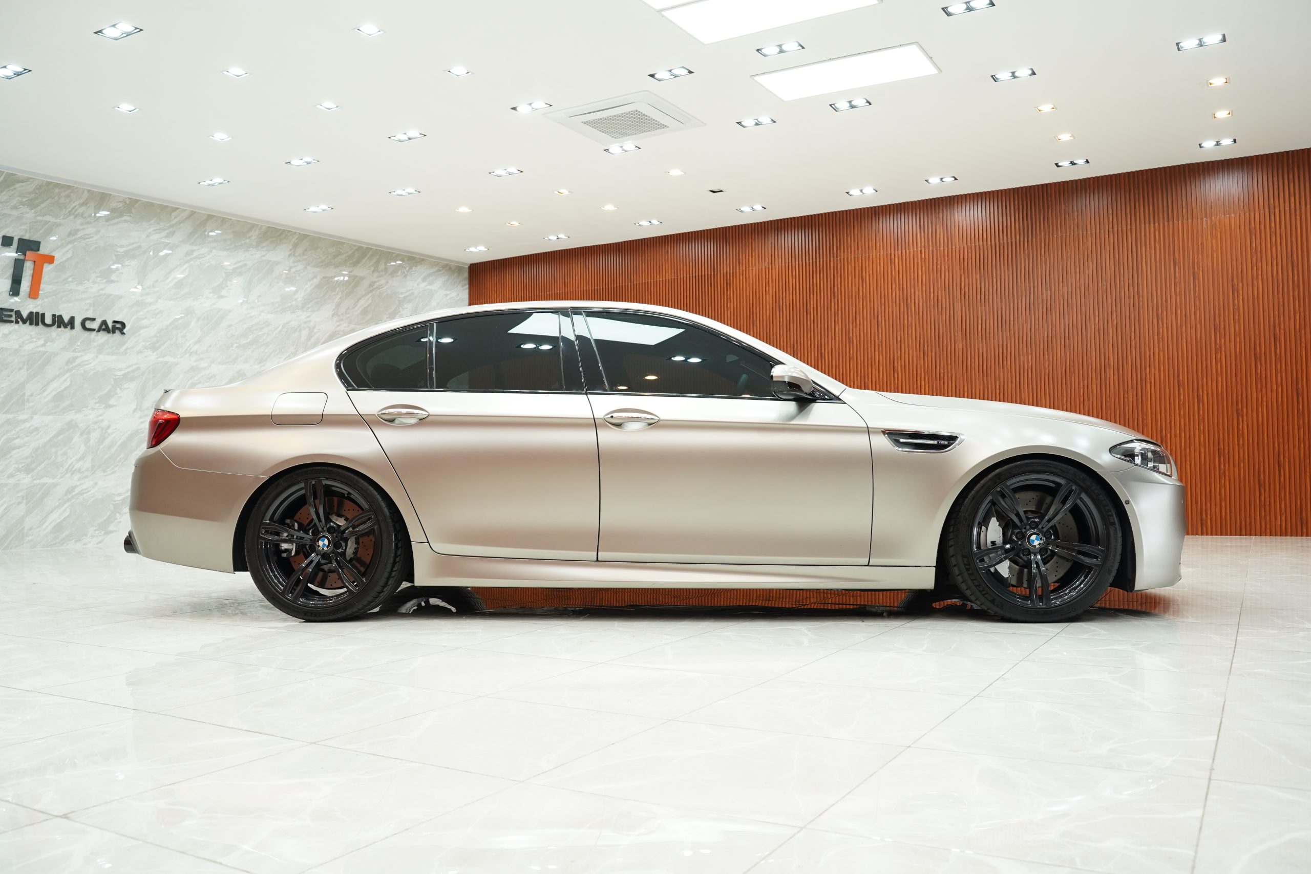 2015 BMW M5 F10 LCI - Image 5
