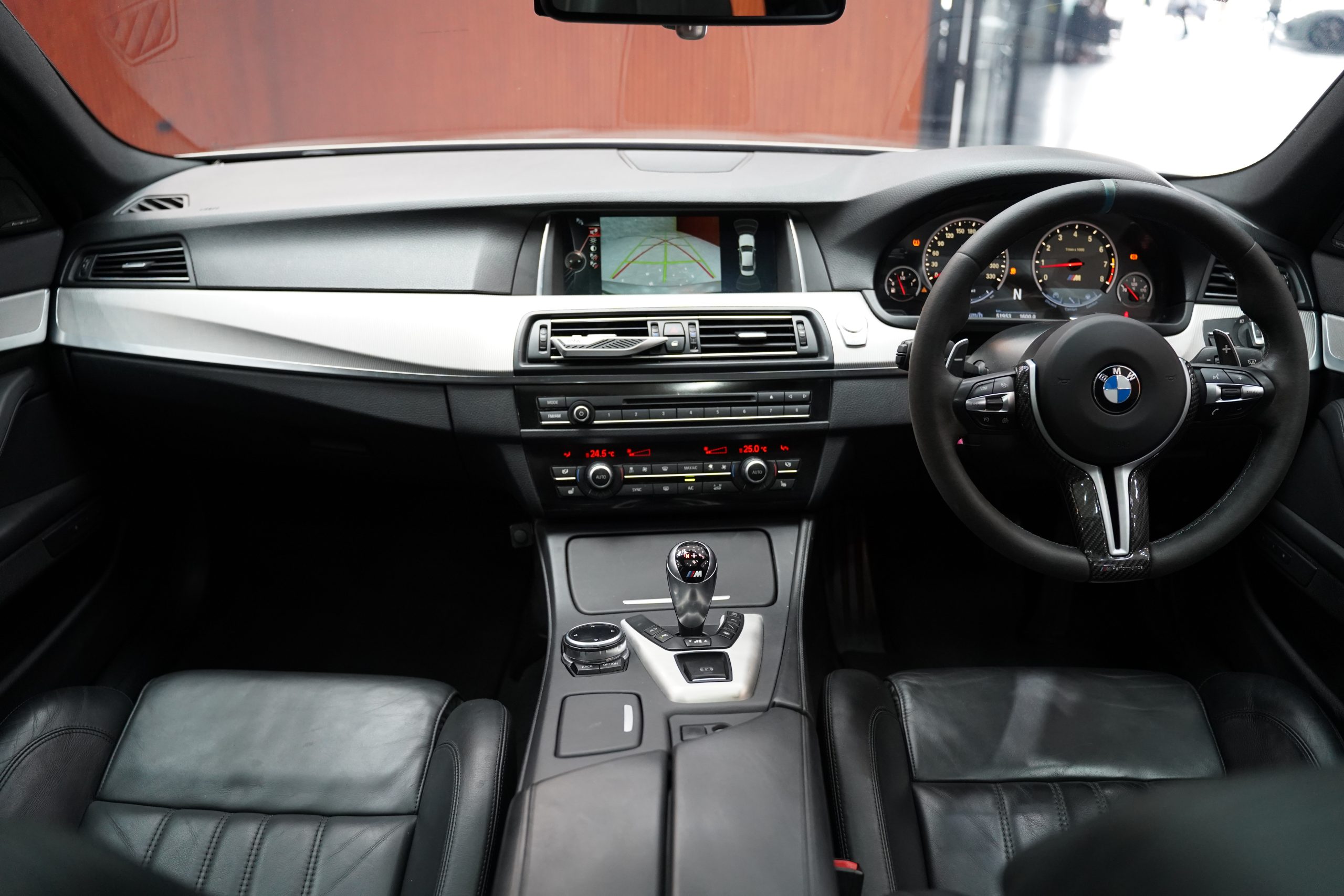 2015 BMW M5 F10 LCI - Image 27