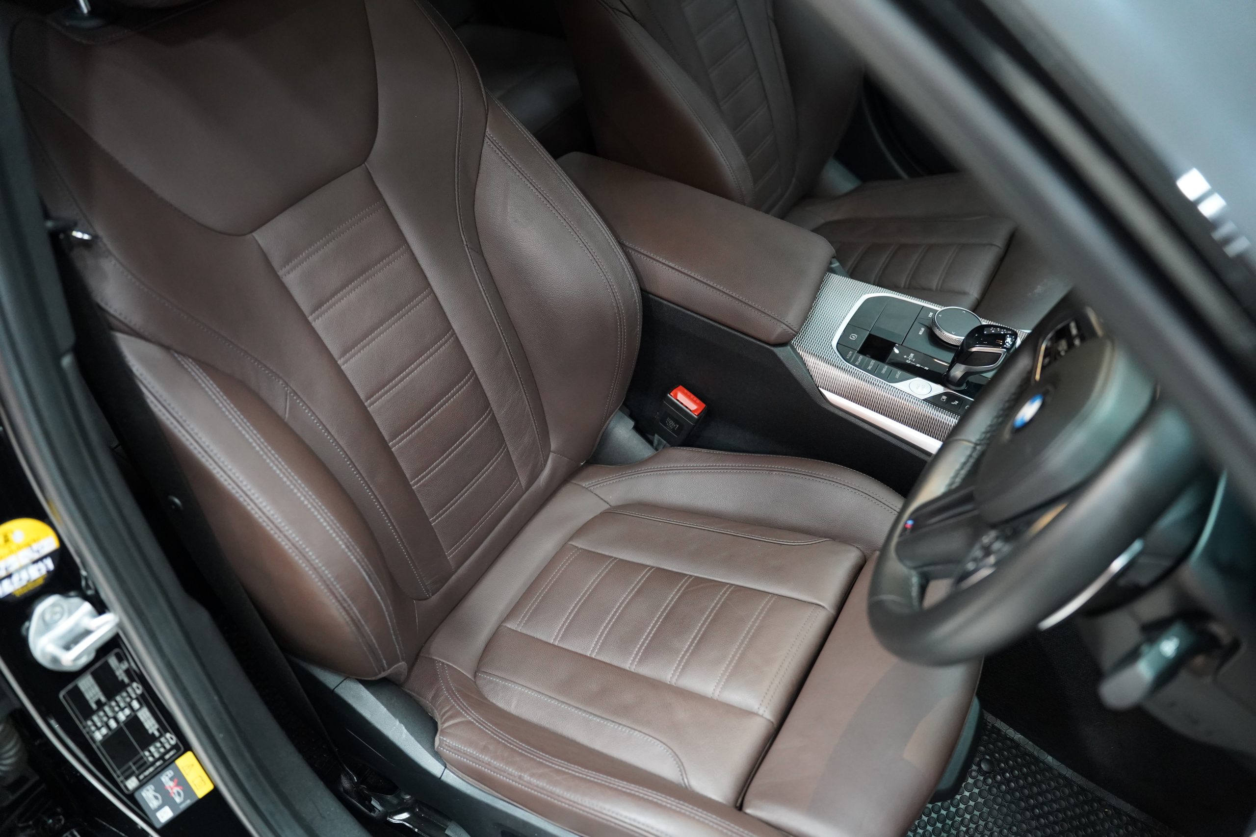 2020 BMW 330e 2.0 G20 (ปี 19-26) M Sport Sedan - Image 16