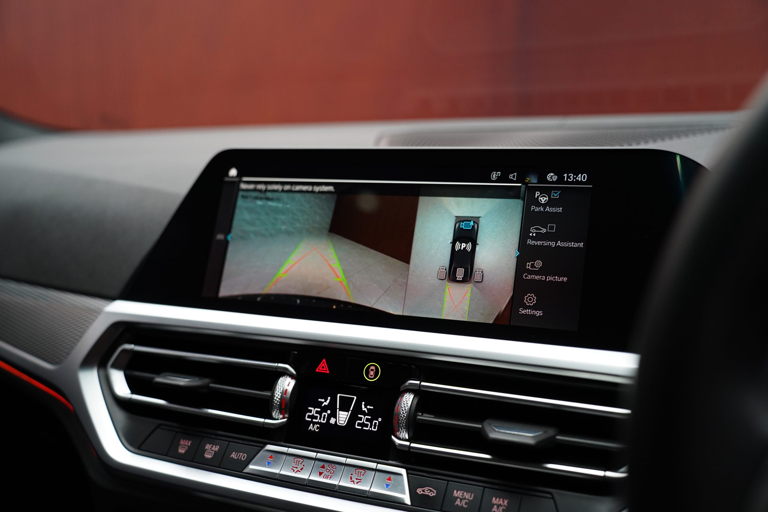 2020 BMW 330e 2.0 G20 (ปี 19-26) M Sport Sedan - Image 19