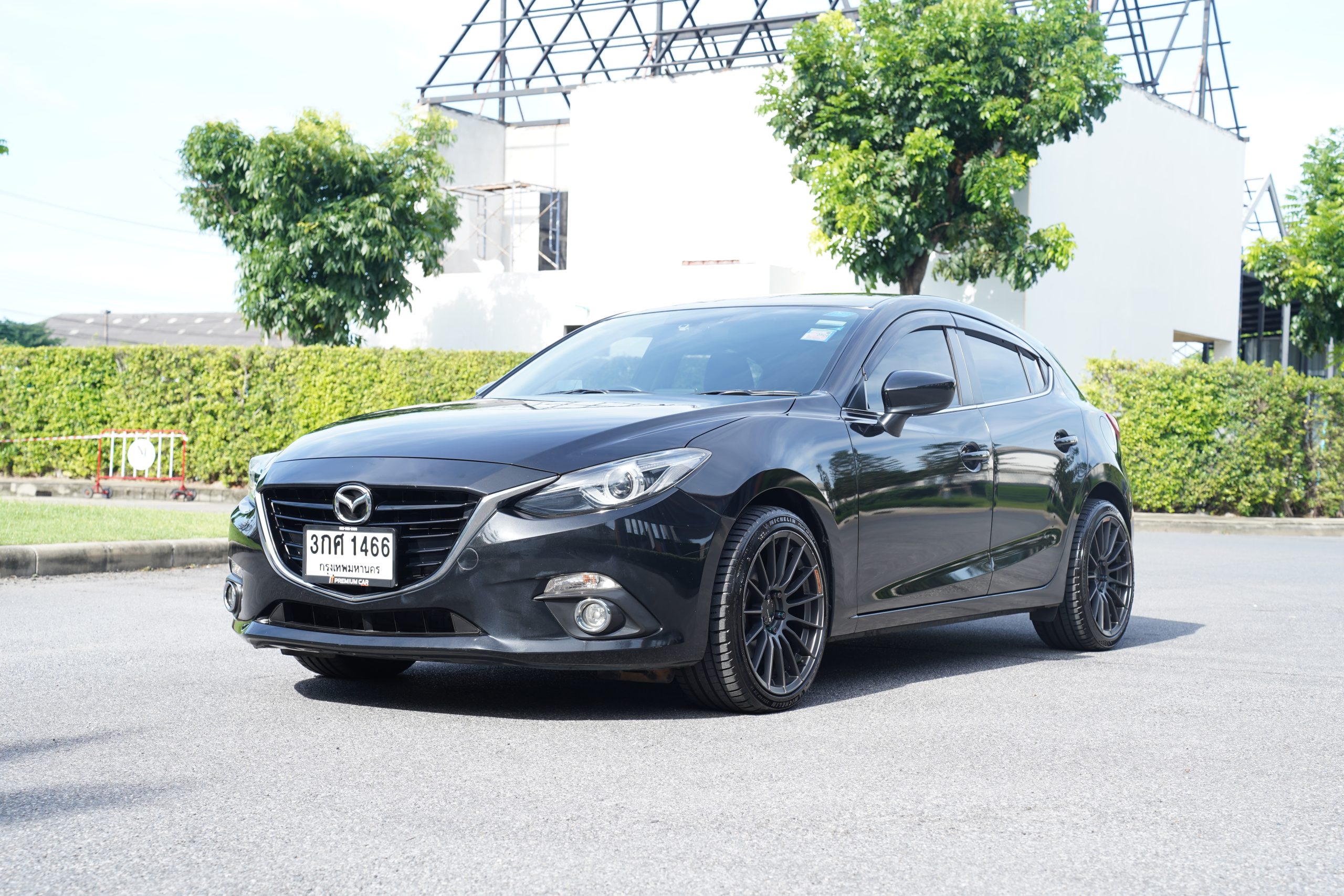 2014 Mazda 3 2.0 (ปี 14-18) SP Sports Hatchback - Image 4