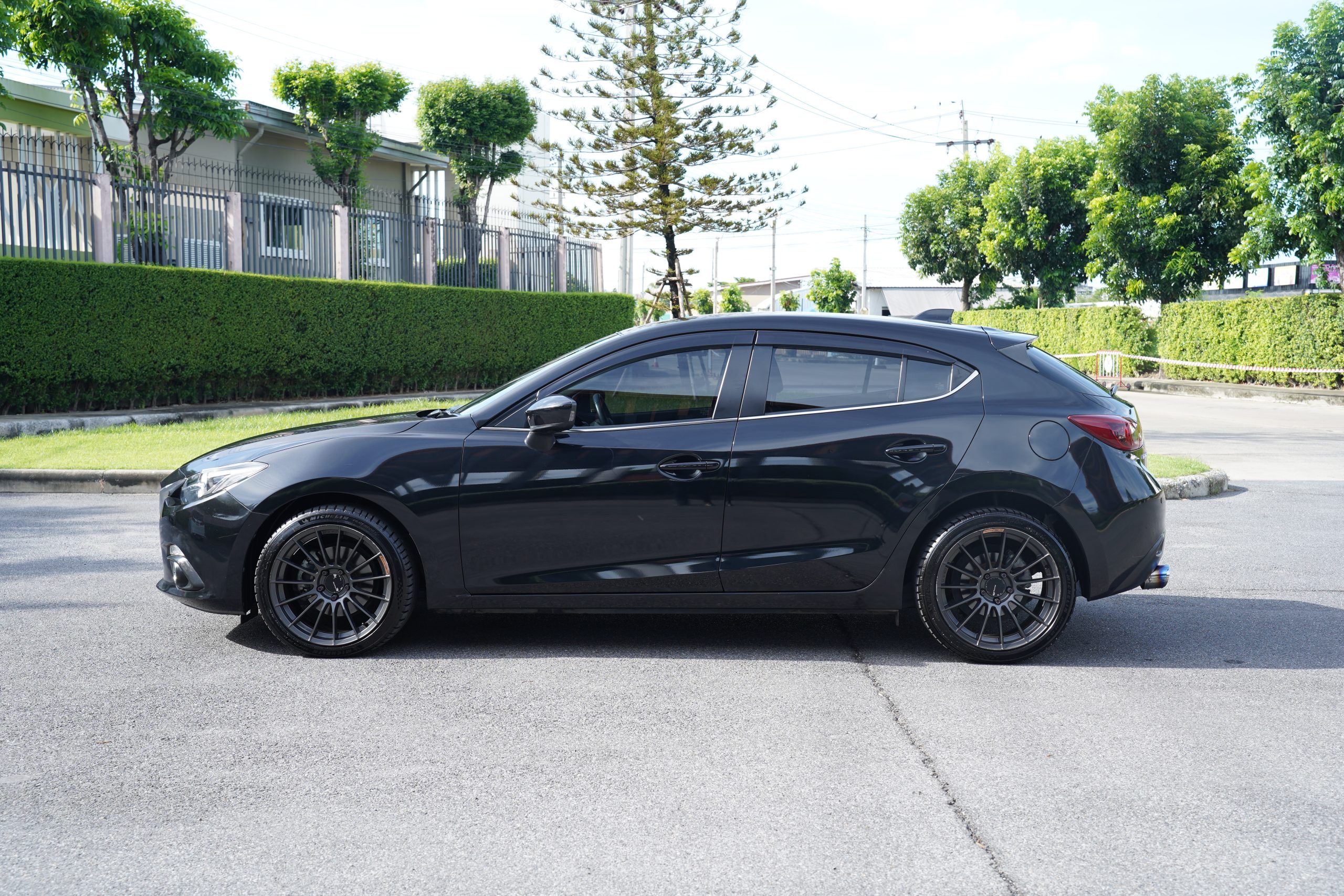 2014 Mazda 3 2.0 (ปี 14-18) SP Sports Hatchback - Image 5