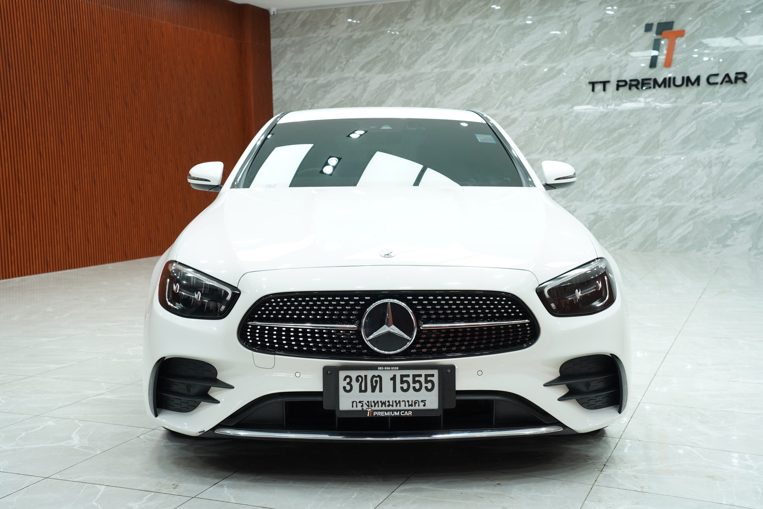 2023 Mercedes-Benz E220 2.0 W213 (ปี 16-23) d AMG Sport Sedan - Image 3