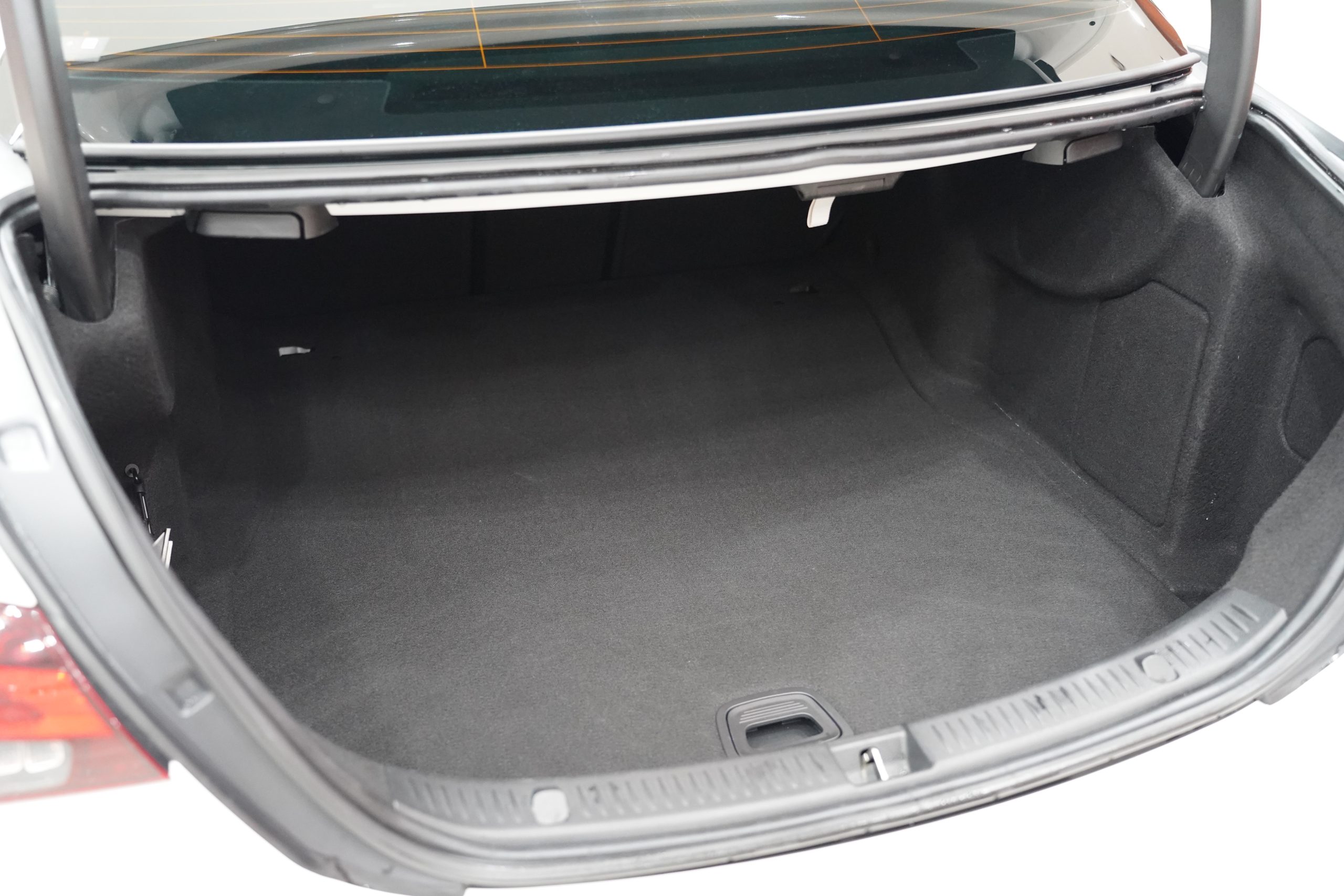2023 Mercedes-Benz E220 2.0 W213 (ปี 16-23) d AMG Sport Sedan - Image 9