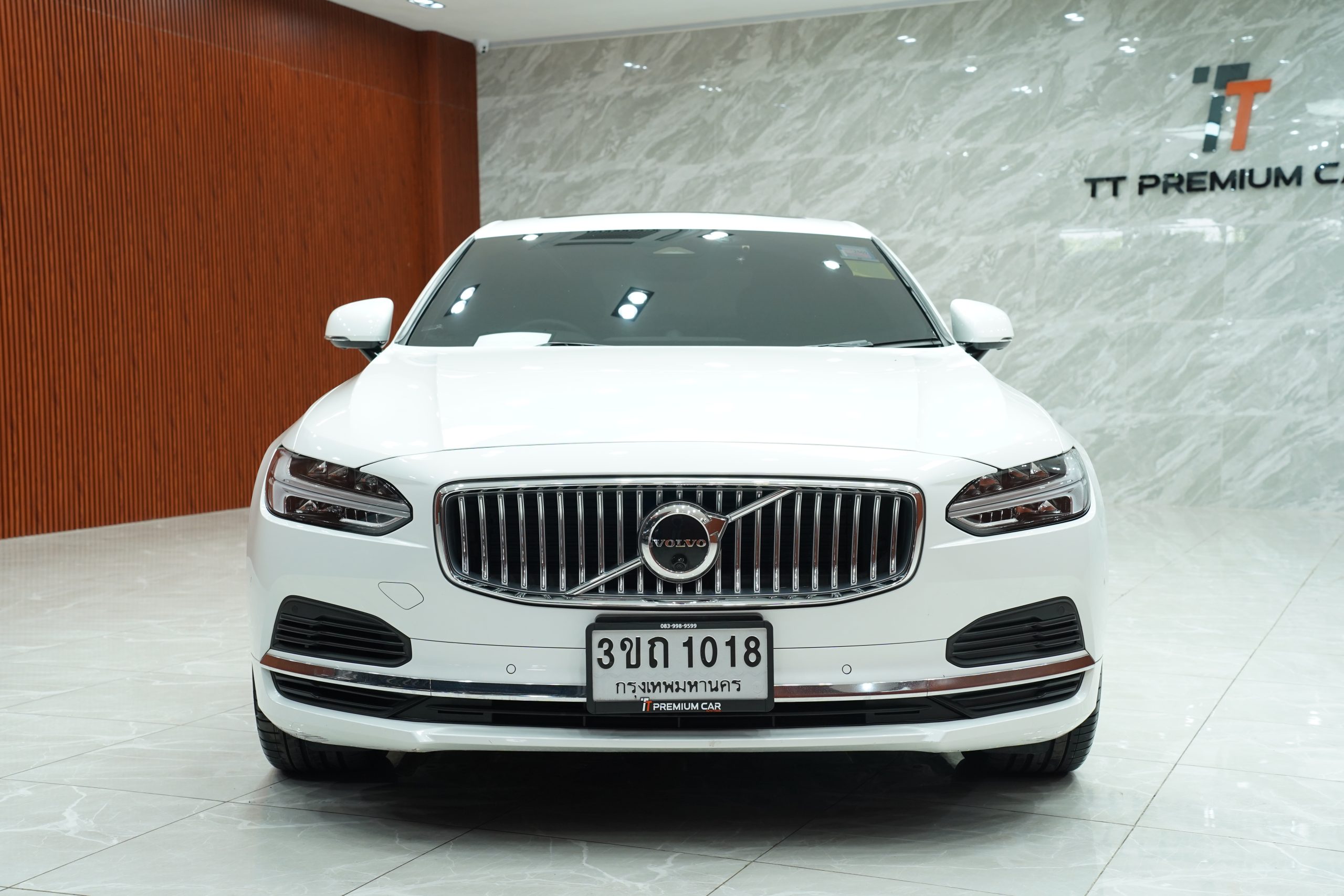 2022Volvo S90 T8 Inscription - Image 3
