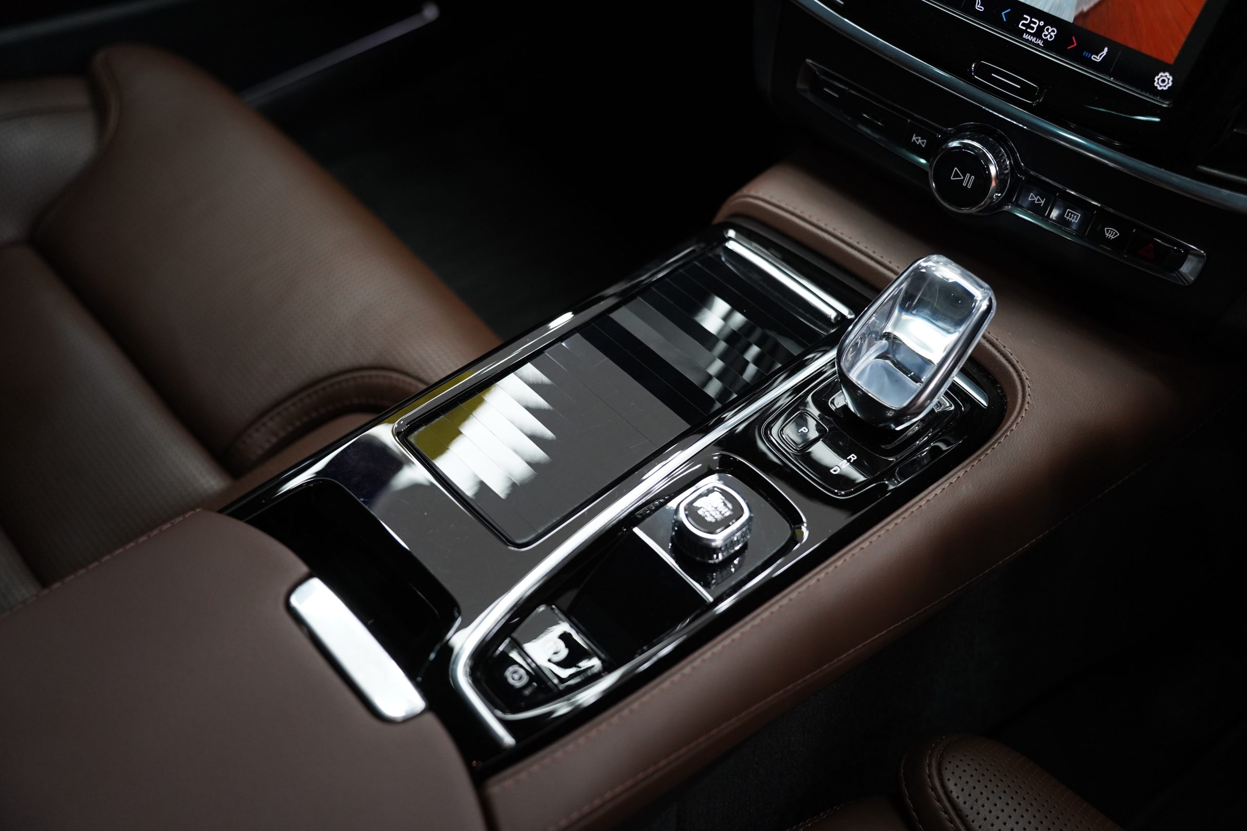 2022Volvo S90 T8 Inscription - Image 17
