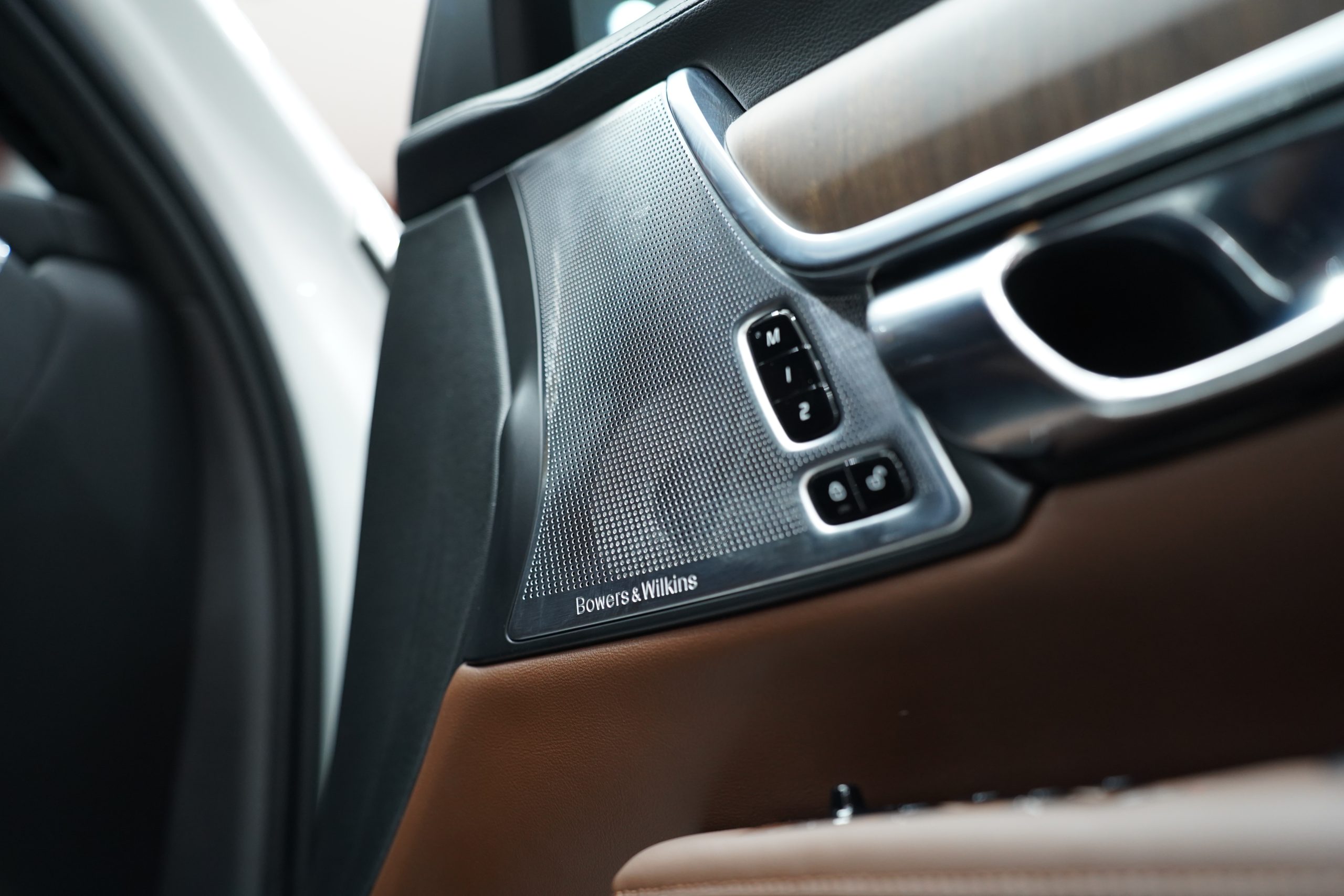 2022Volvo S90 T8 Inscription - Image 18