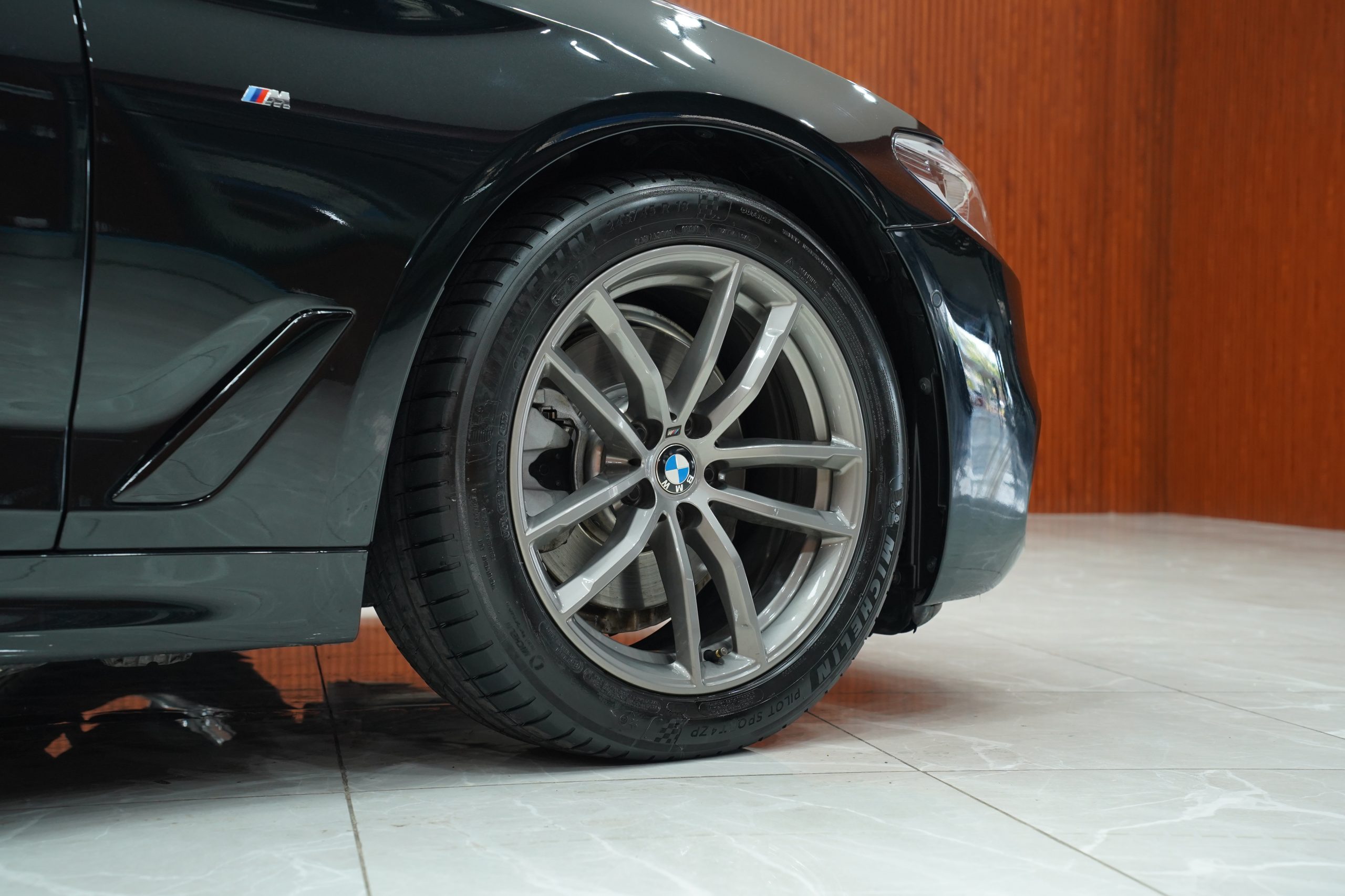 2020BMW 520d M Sport - Image 5