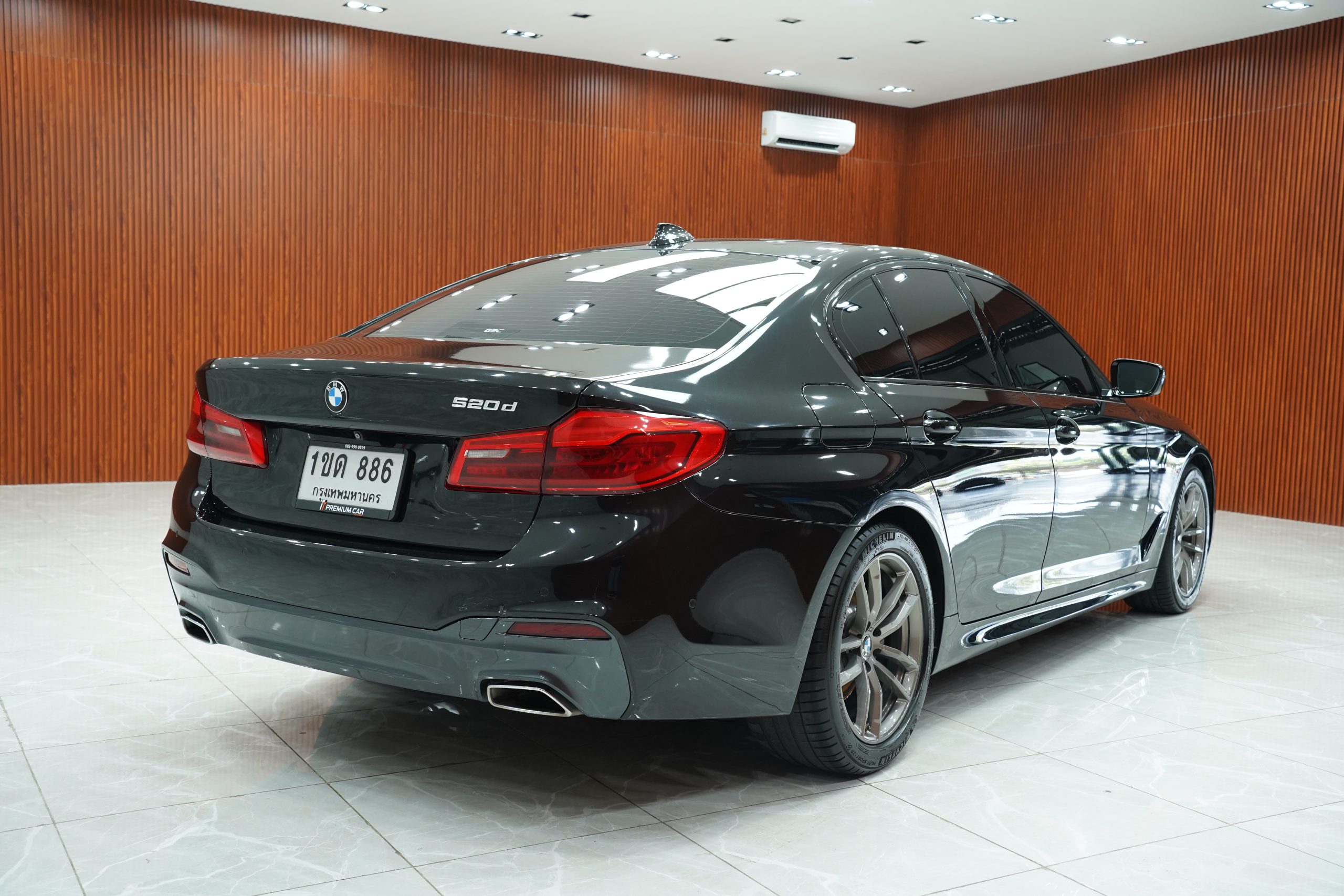 2020BMW 520d M Sport - Image 7