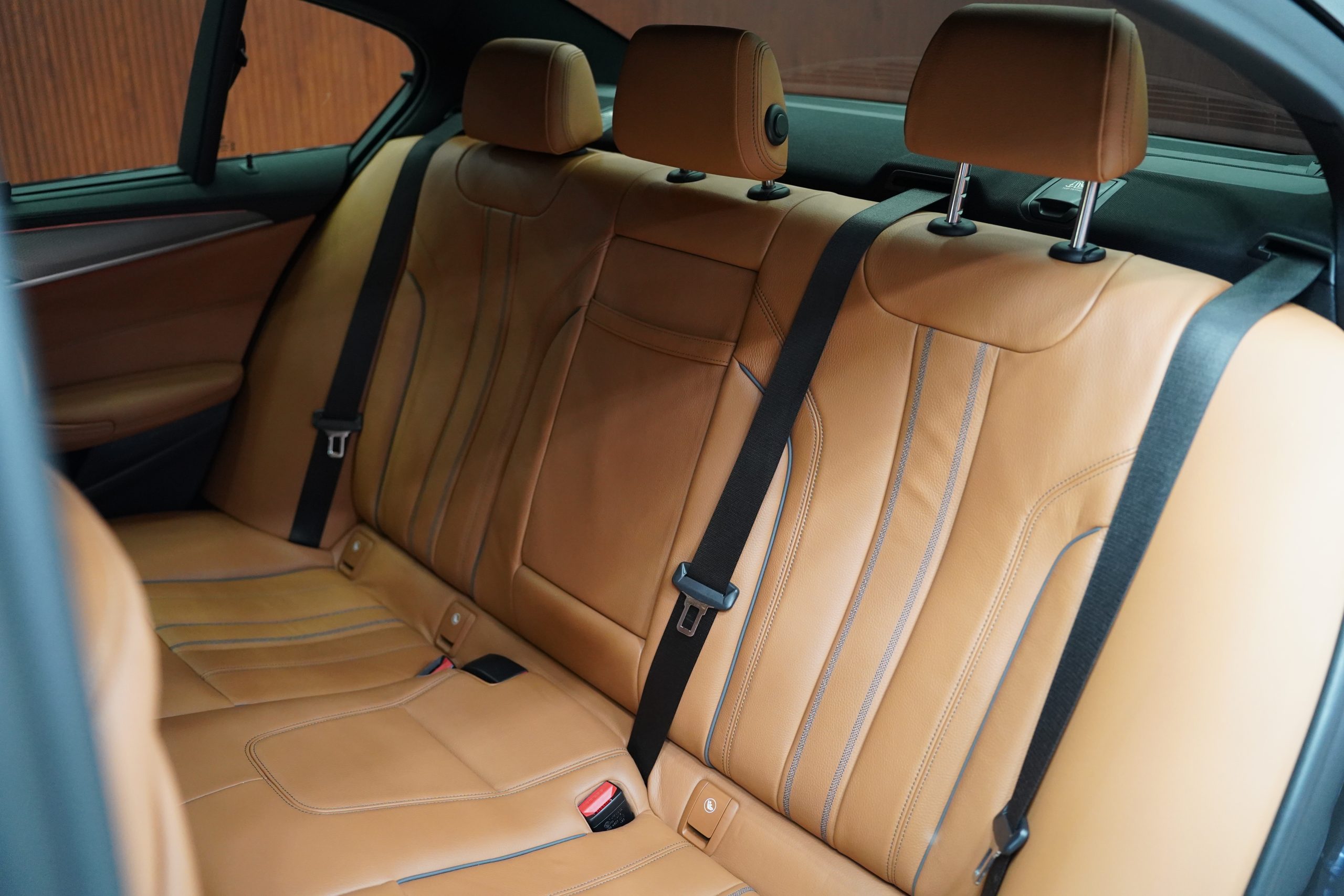 2020BMW 520d M Sport - Image 12