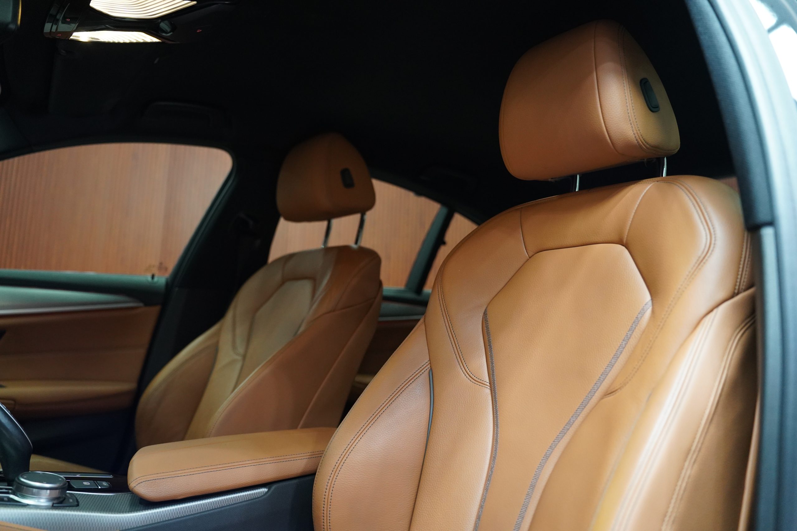 2020BMW 520d M Sport - Image 15
