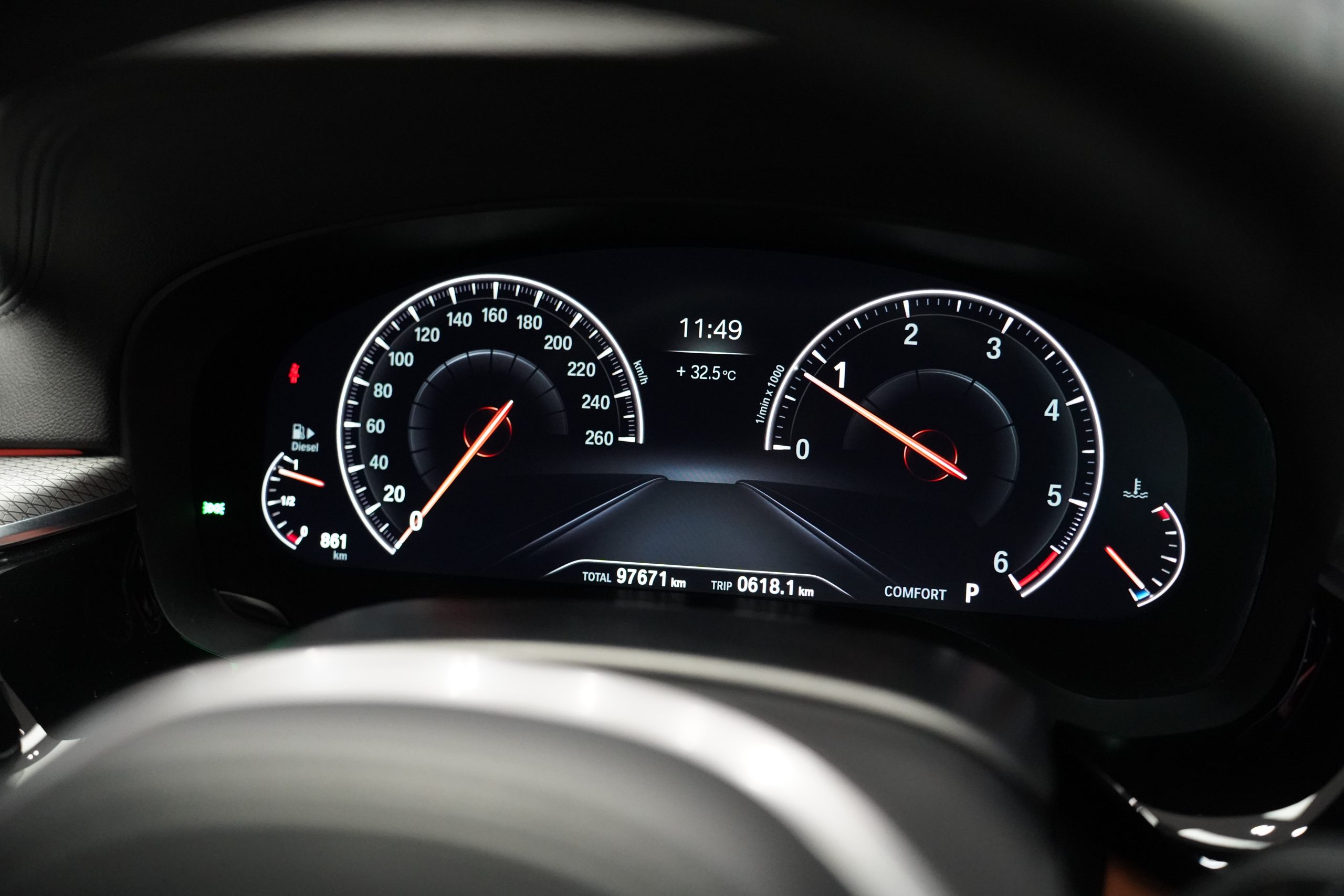 2020BMW 520d M Sport - Image 18