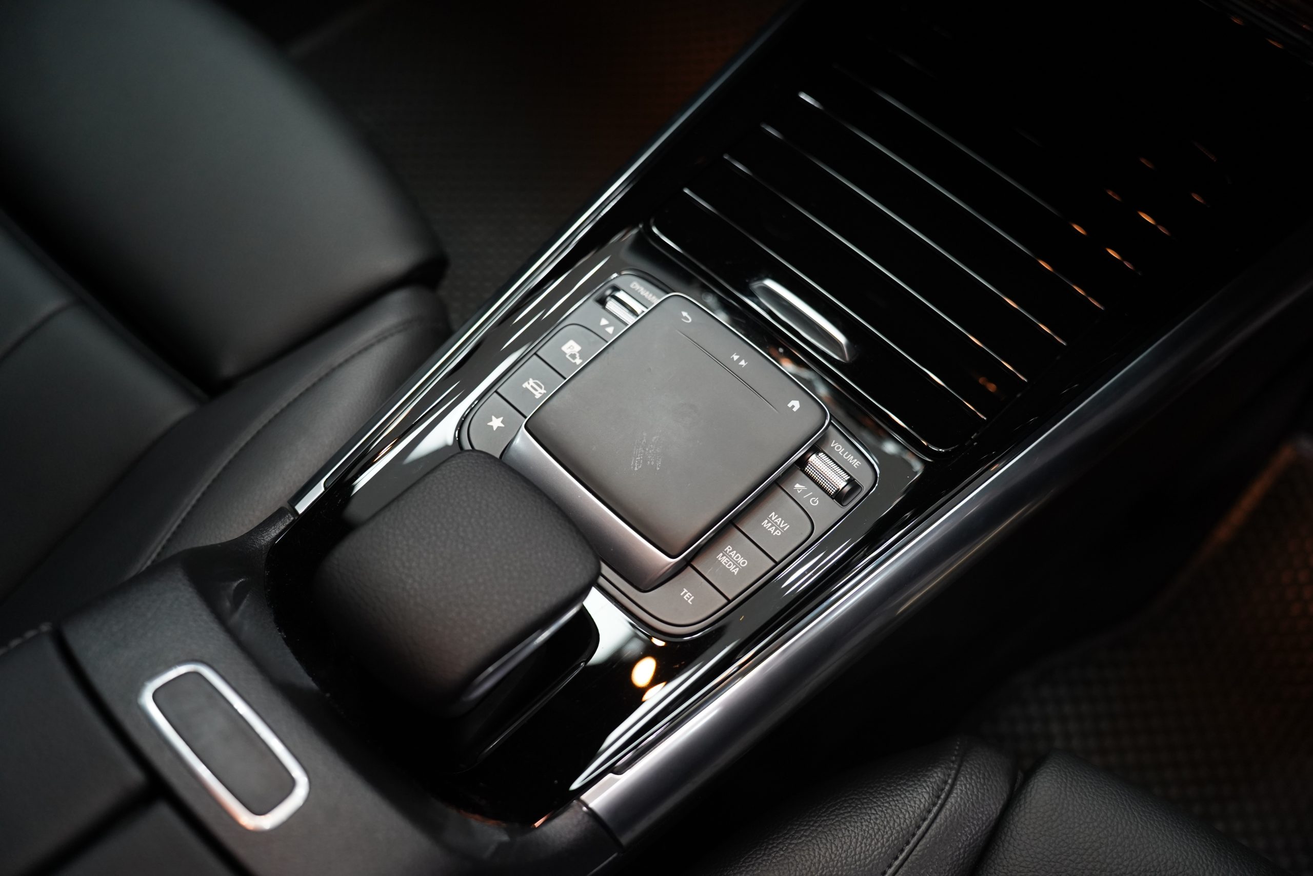 2022Mercedes-Benz GLA 200 Progressive W247 - Image 16