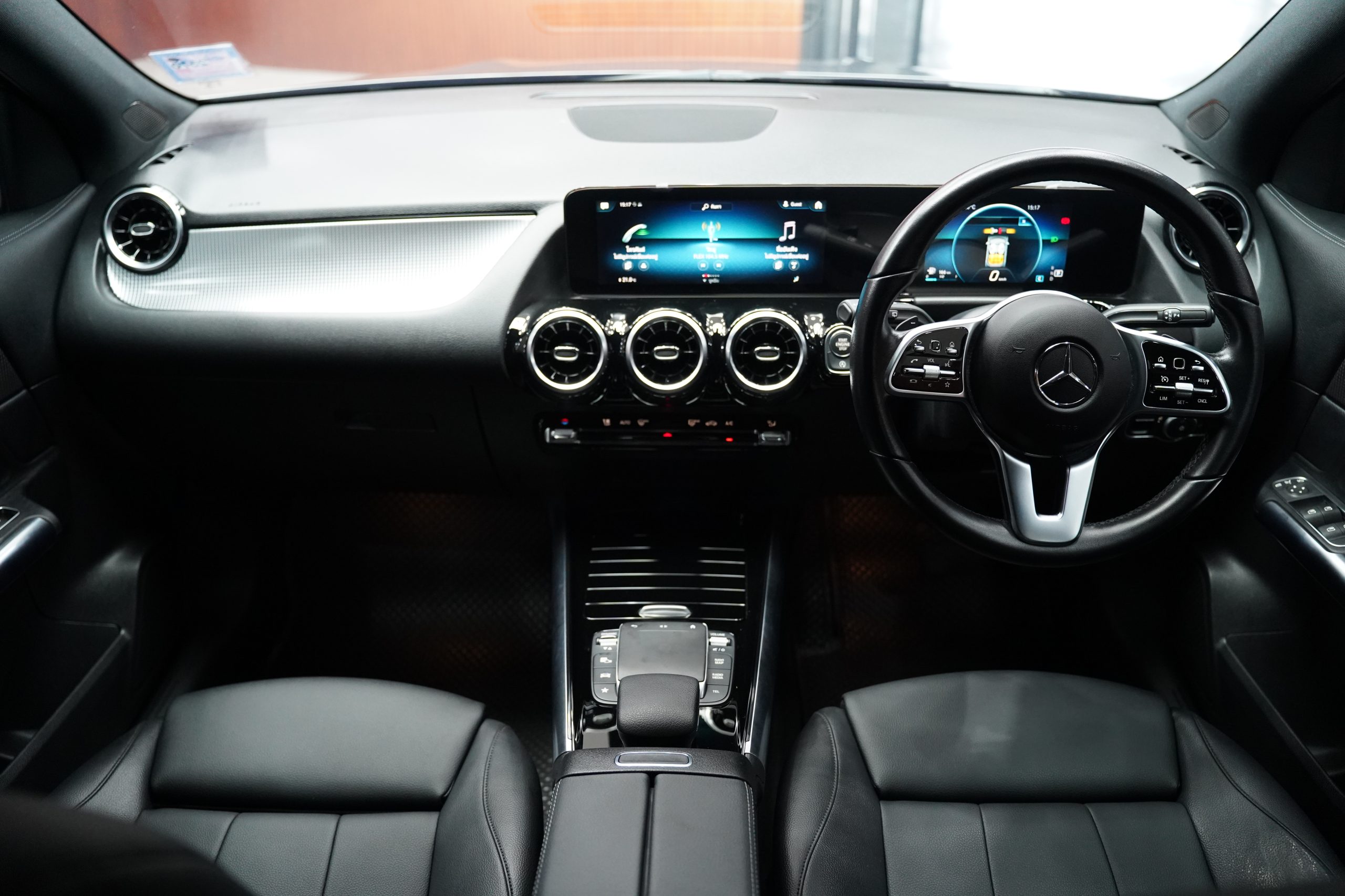 2022Mercedes-Benz GLA 200 Progressive W247 - Image 18