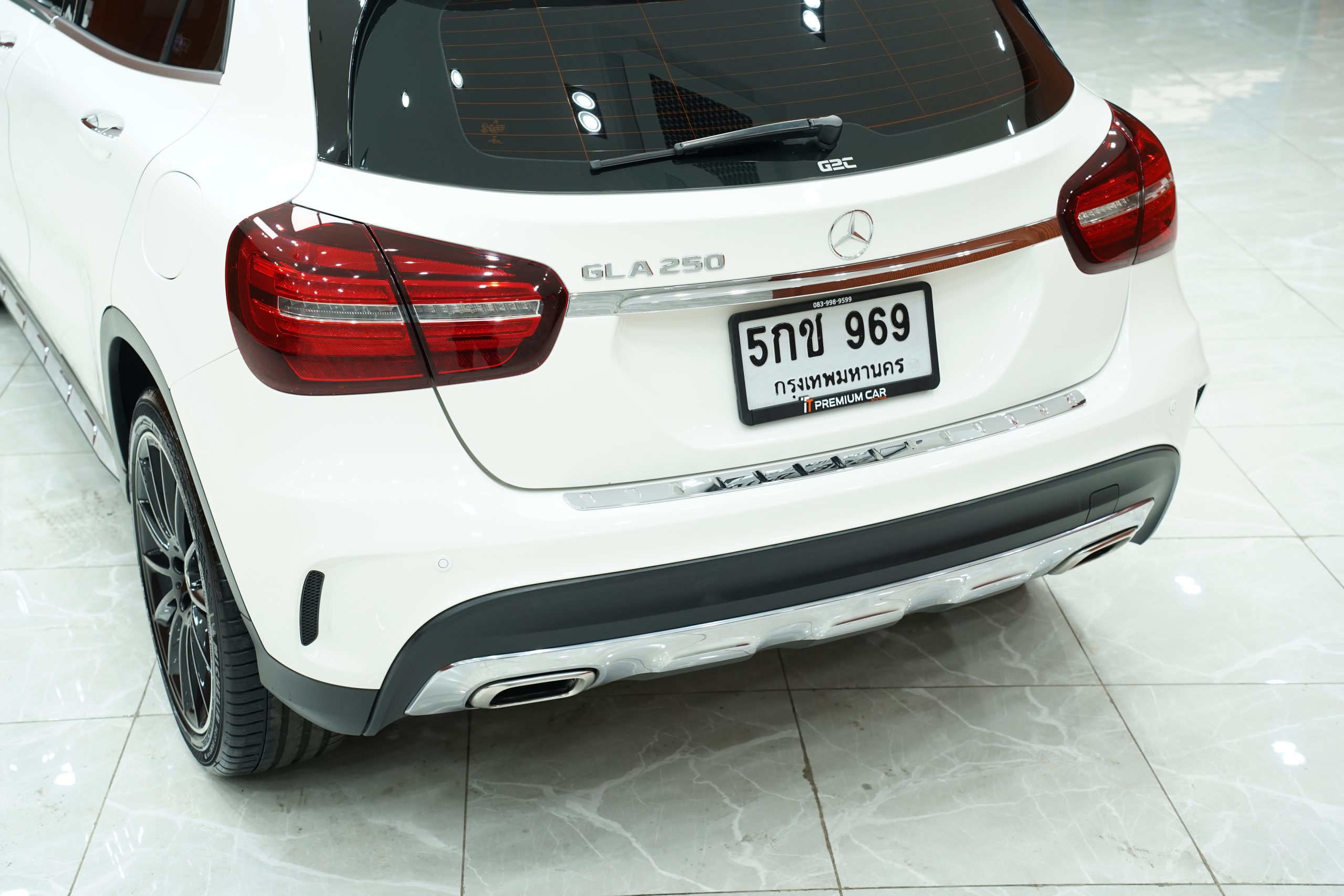 2019Mercedes-Benz GLA 250 AMG Night Edition W156 - Image 8