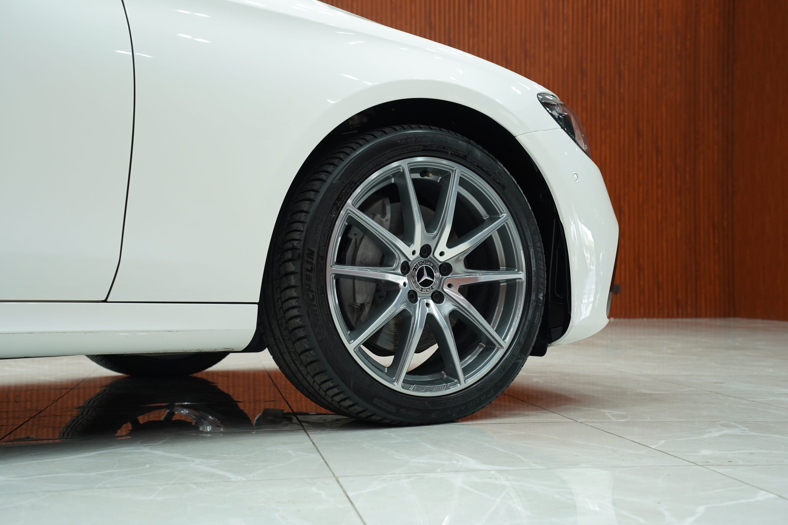 2024 Mercedes-Benz E300 2.0 W213 (ปี 16-23) e AMG Dynamic Sedan - Image 5