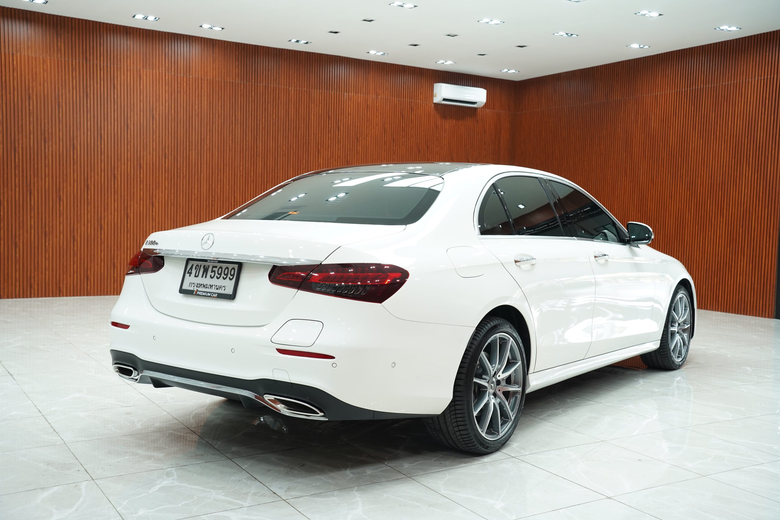 2024 Mercedes-Benz E300 2.0 W213 (ปี 16-23) e AMG Dynamic Sedan - Image 7