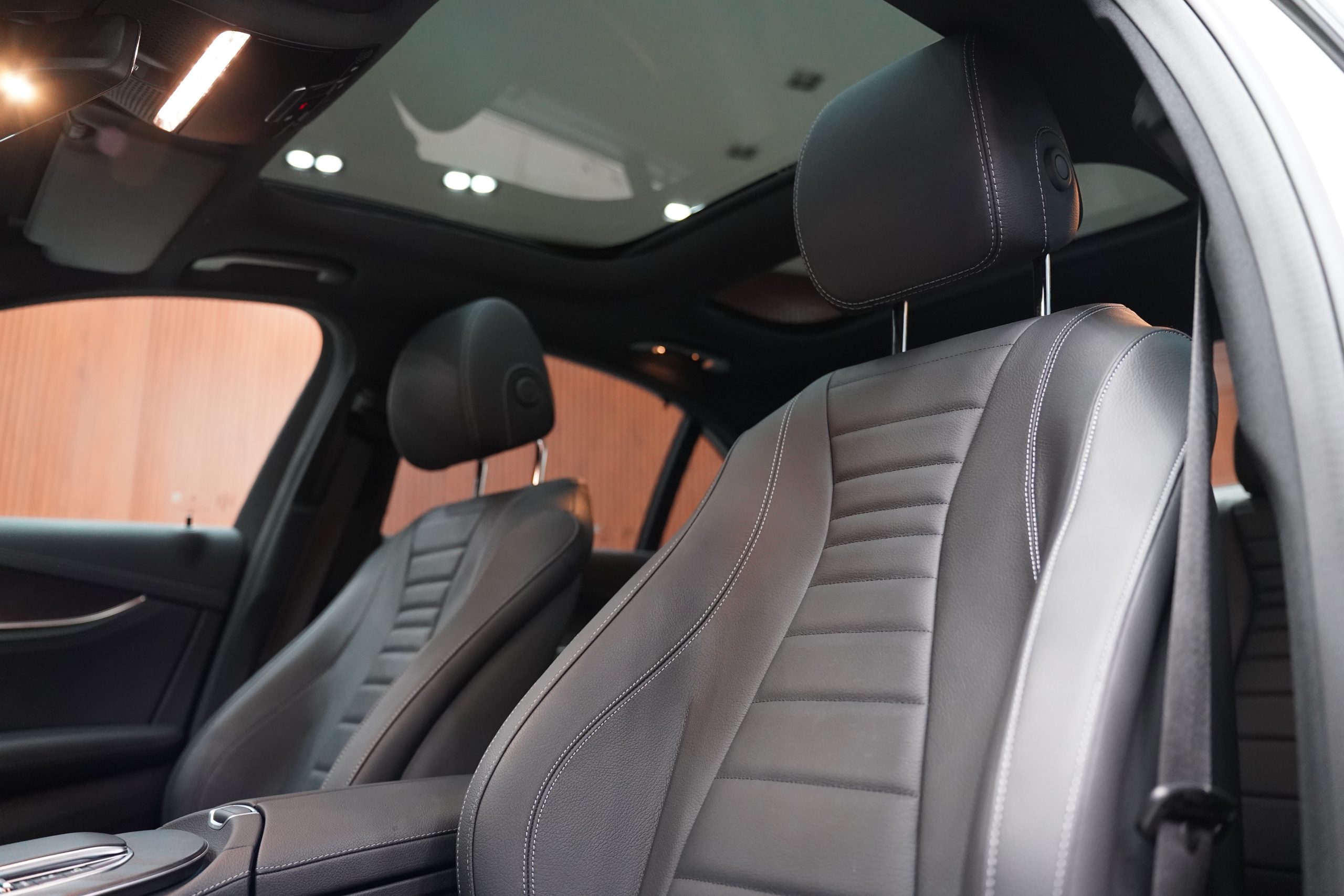 2024 Mercedes-Benz E300 2.0 W213 (ปี 16-23) e AMG Dynamic Sedan - Image 15