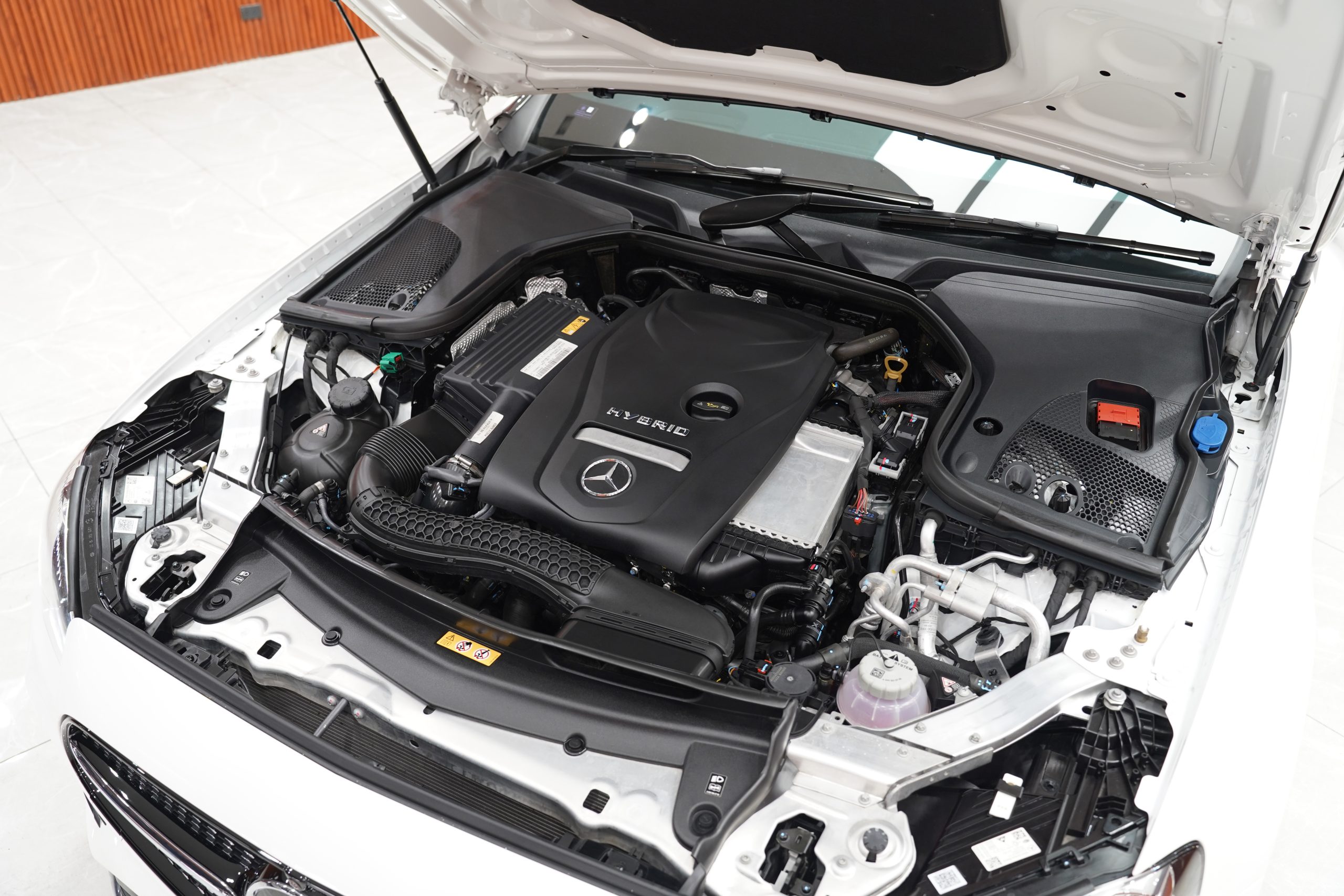 2024 Mercedes-Benz E300 2.0 W213 (ปี 16-23) e AMG Dynamic Sedan - Image 20