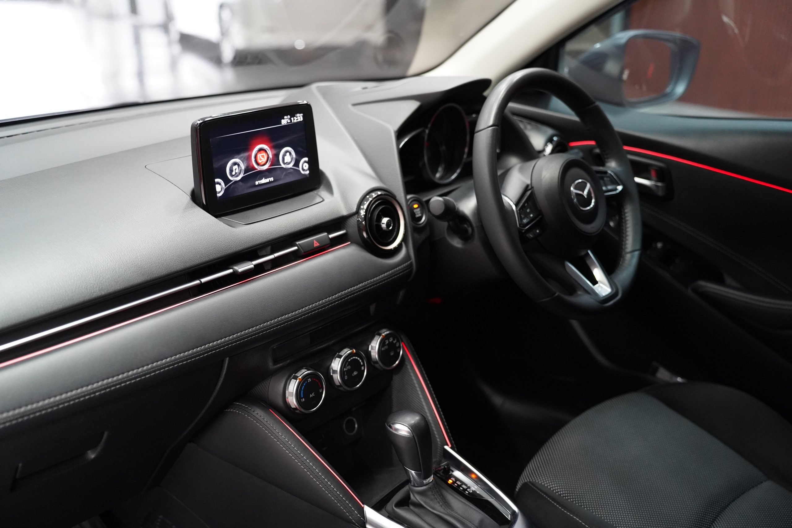 2018Mazda 2 1.3 Skyactiv-G High Connect - Image 13